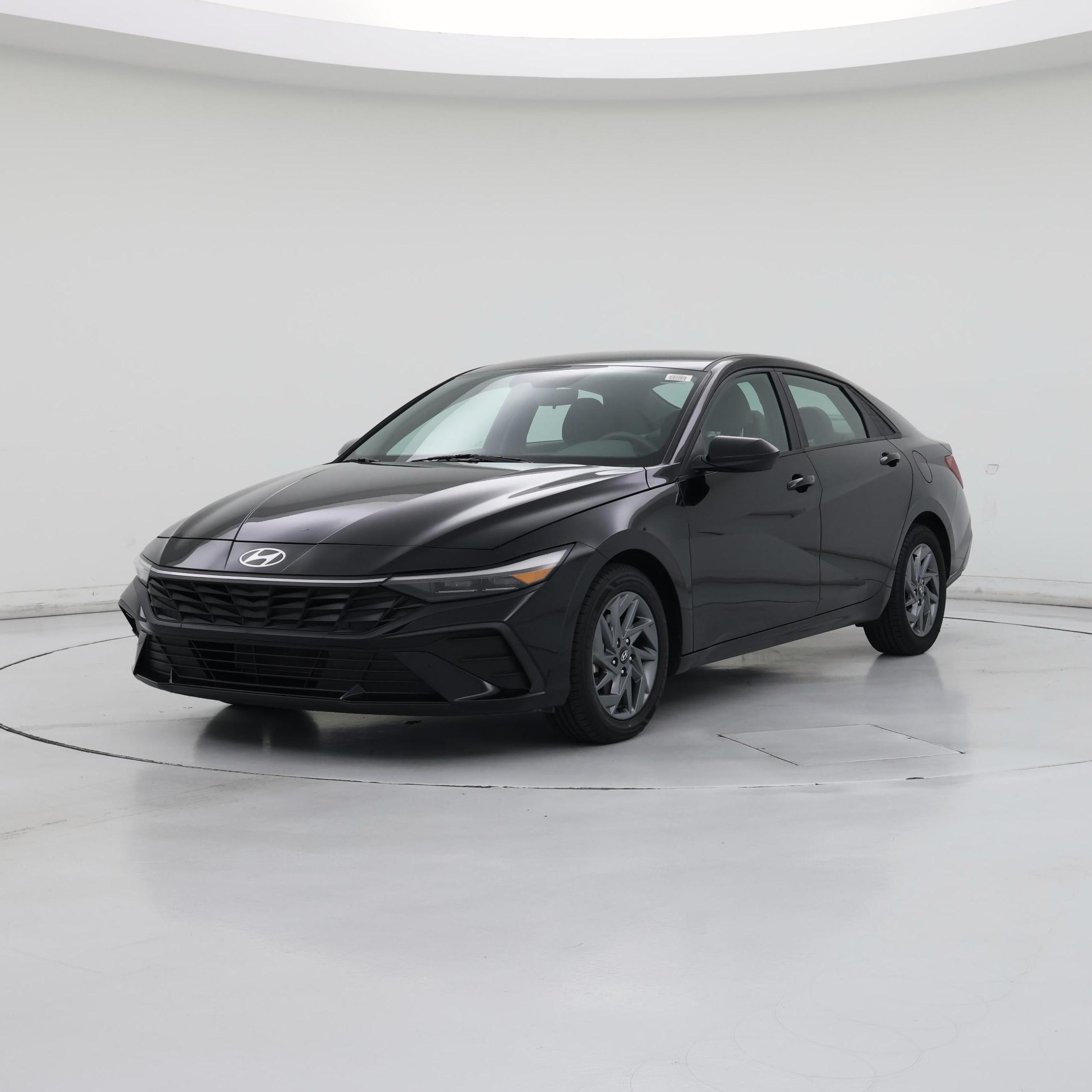 Thumbnail: 2024 Hyundai Elantra - 4