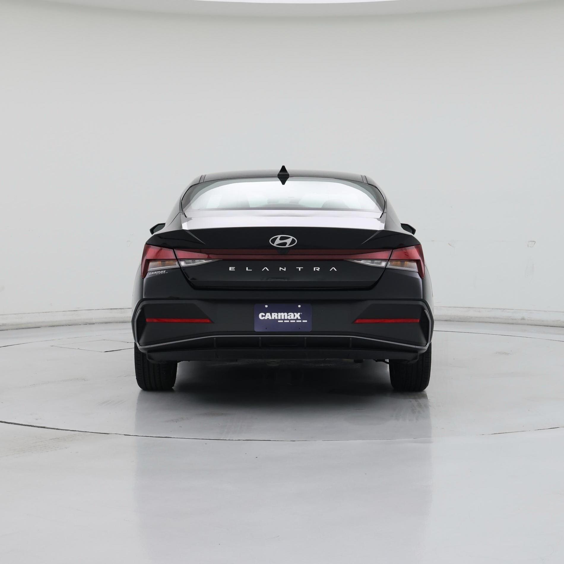 Thumbnail: 2024 Hyundai Elantra - 6