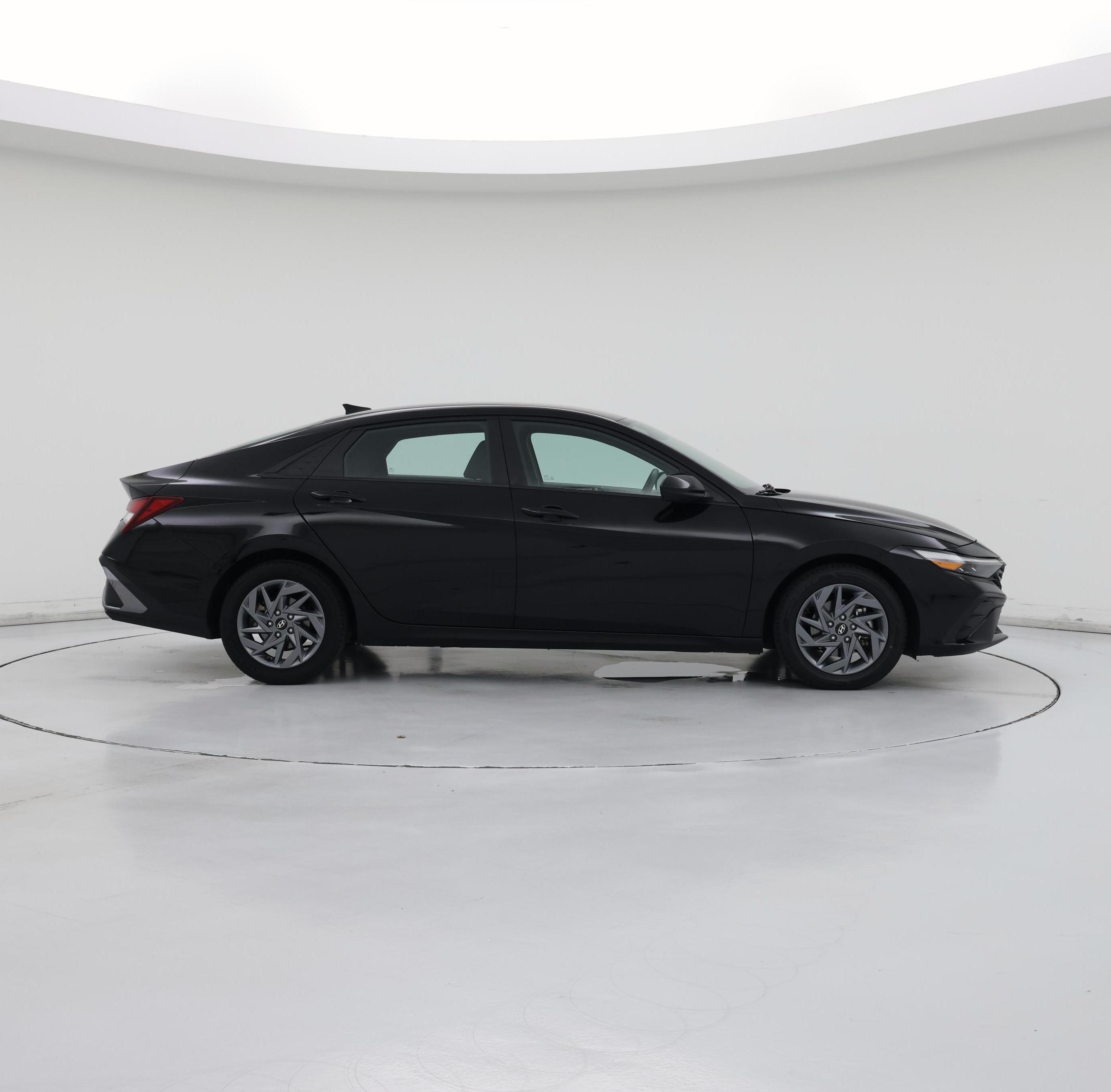 Thumbnail: 2024 Hyundai Elantra - 7