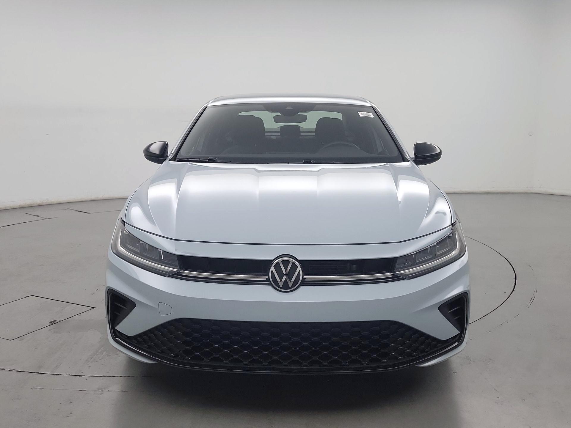Thumbnail: 2025 Volkswagen Jetta - 2