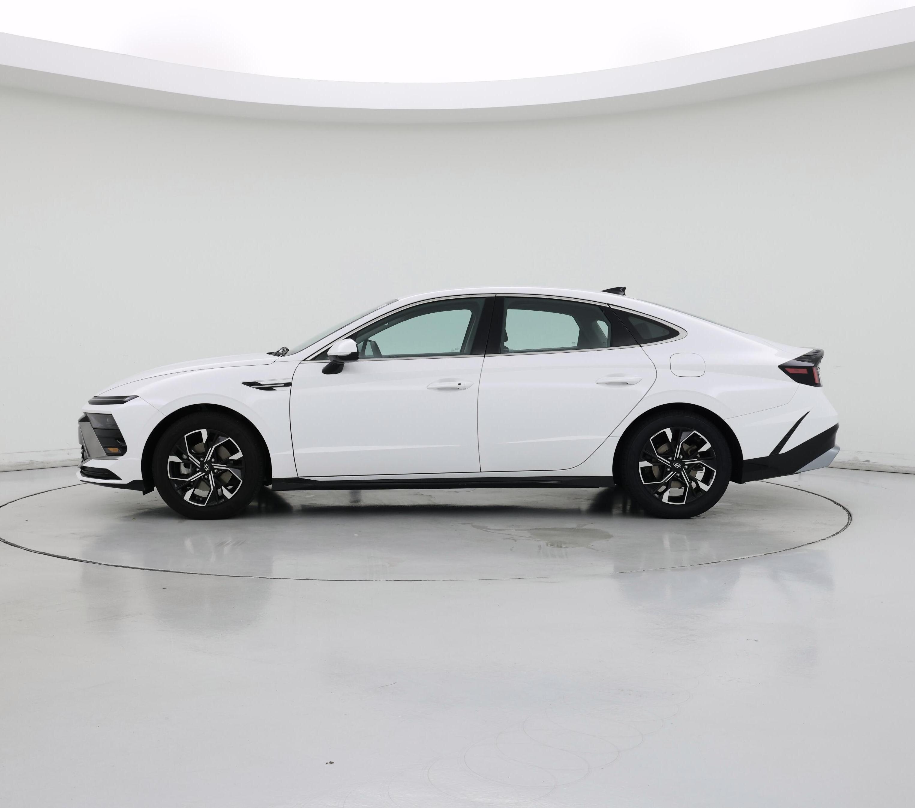 Thumbnail: 2025 Hyundai Sonata - 3