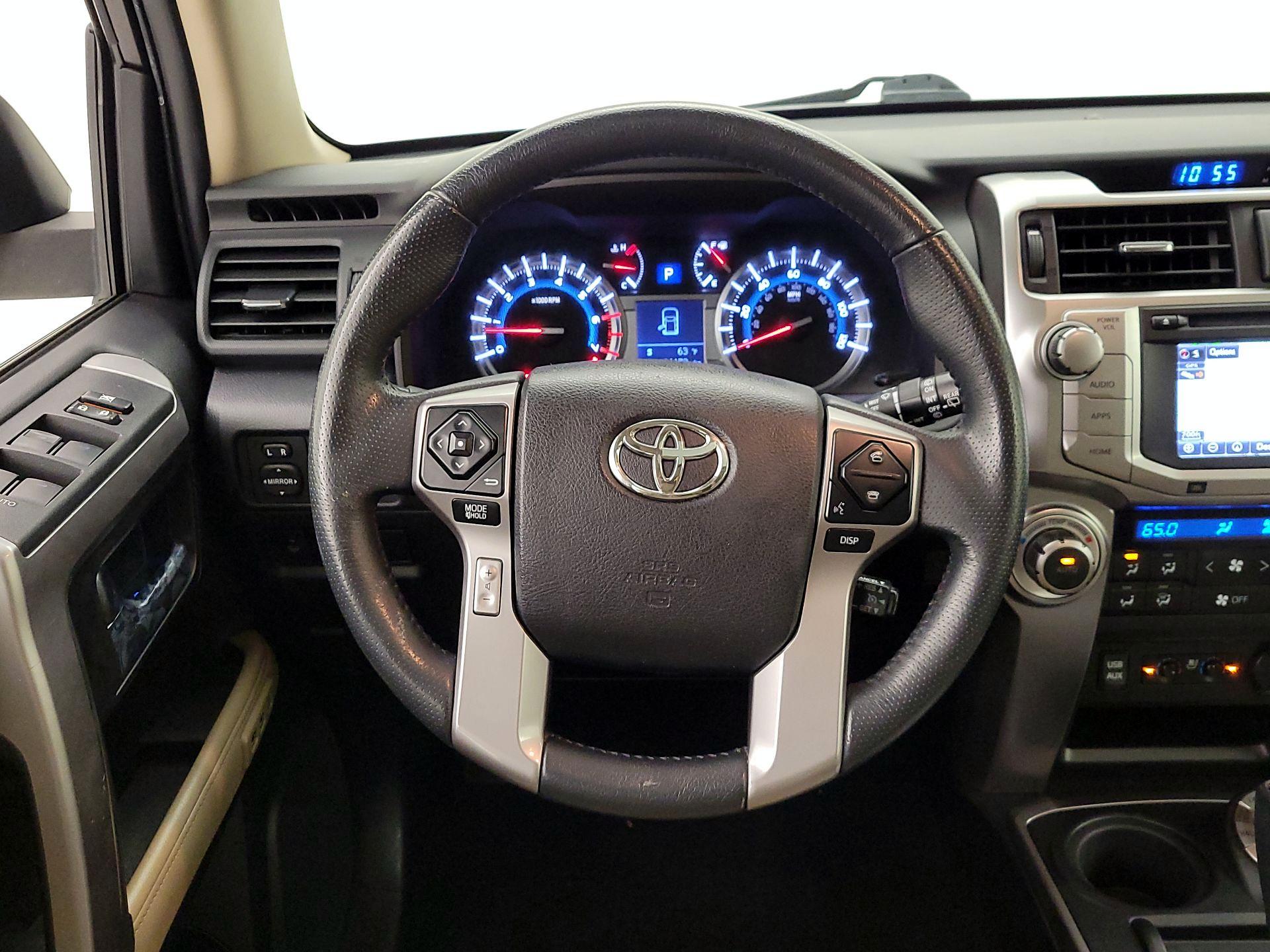 Thumbnail: 2016 Toyota 4Runner - 10