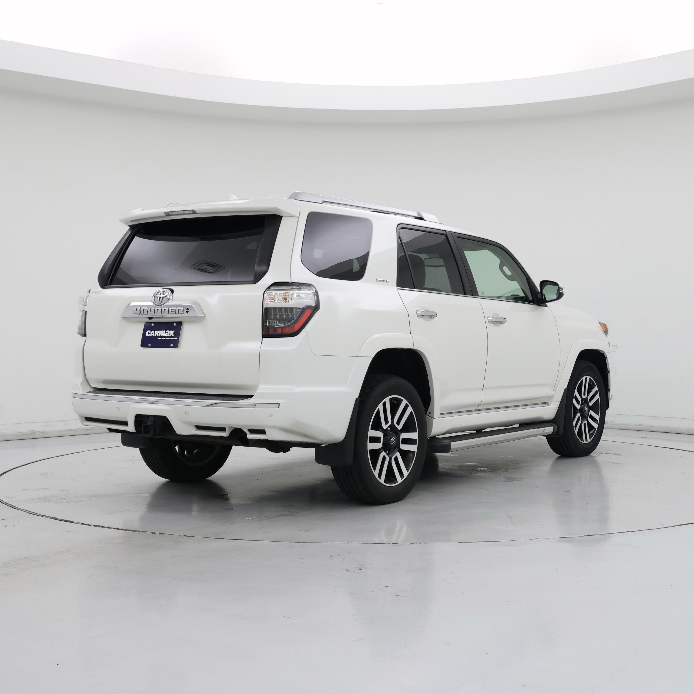 Thumbnail: 2016 Toyota 4Runner - 8