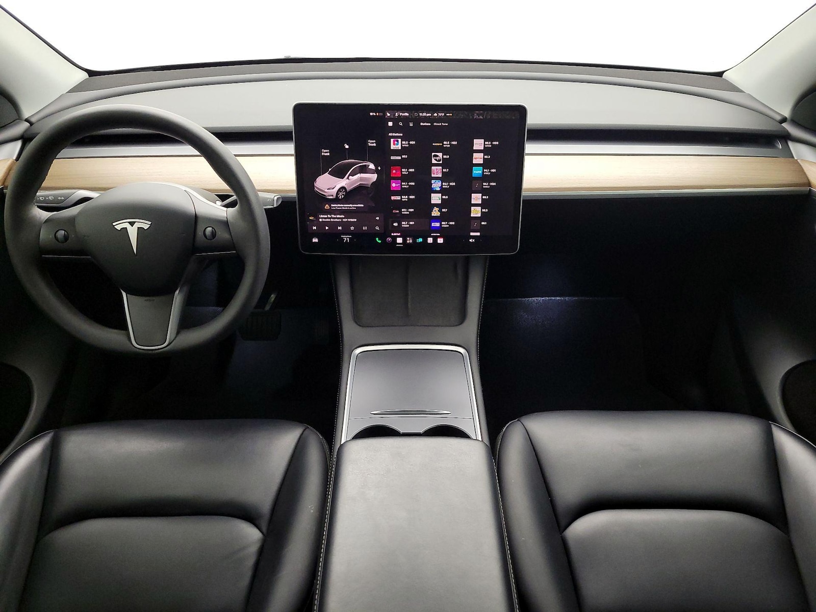 2023 Tesla Model Y Long Range - Photo 10