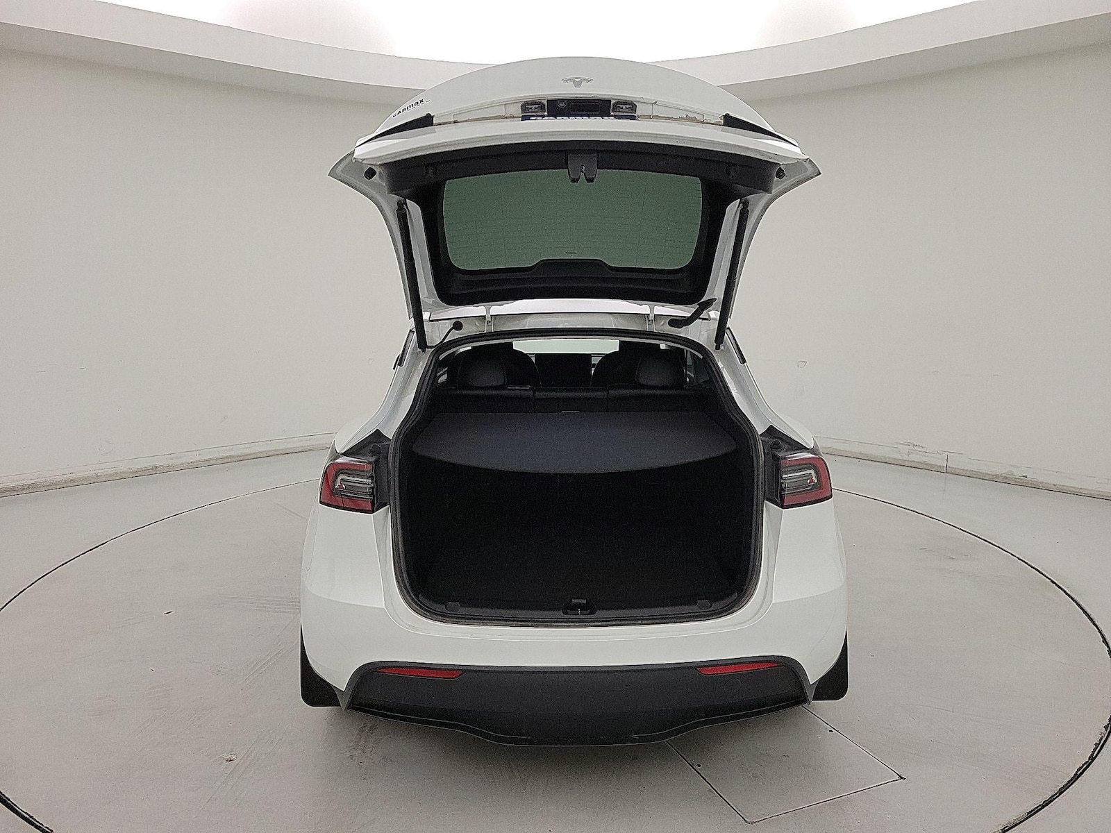 2023 Tesla Model Y Long Range - Photo 21