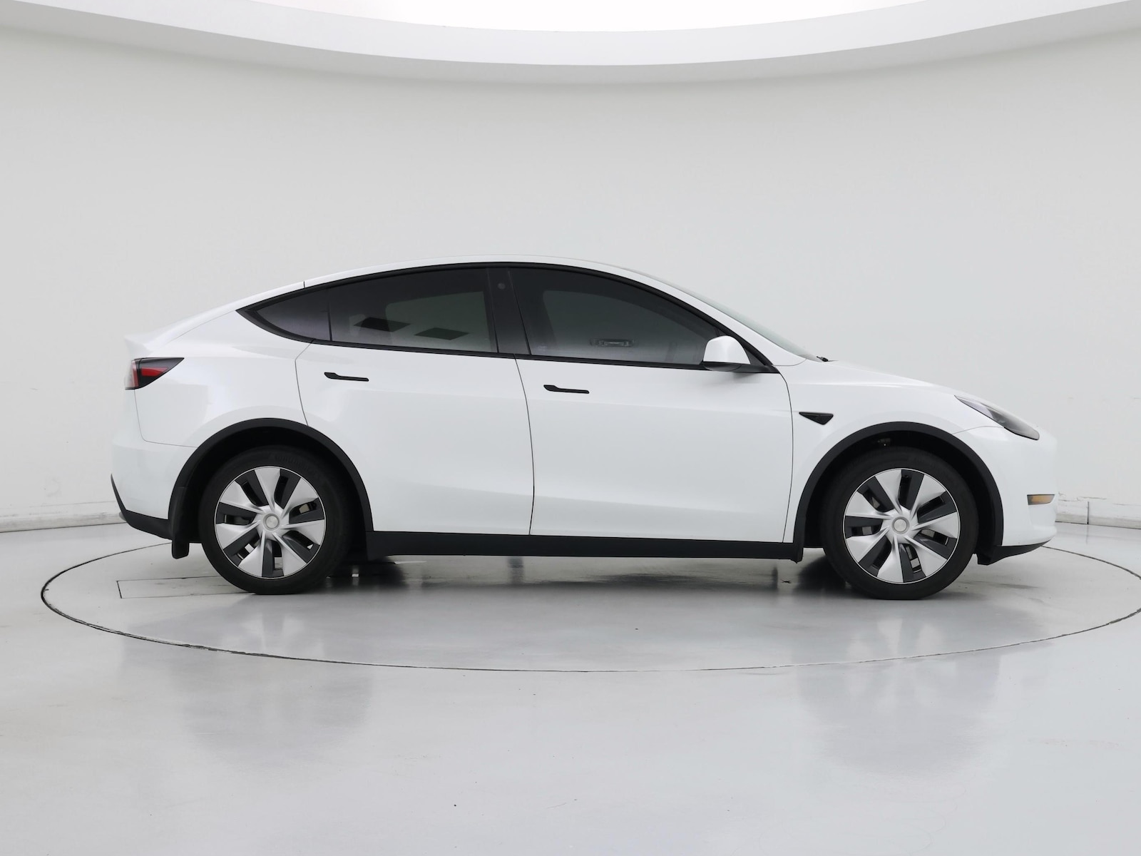 2023 Tesla Model Y Long Range - Photo 8