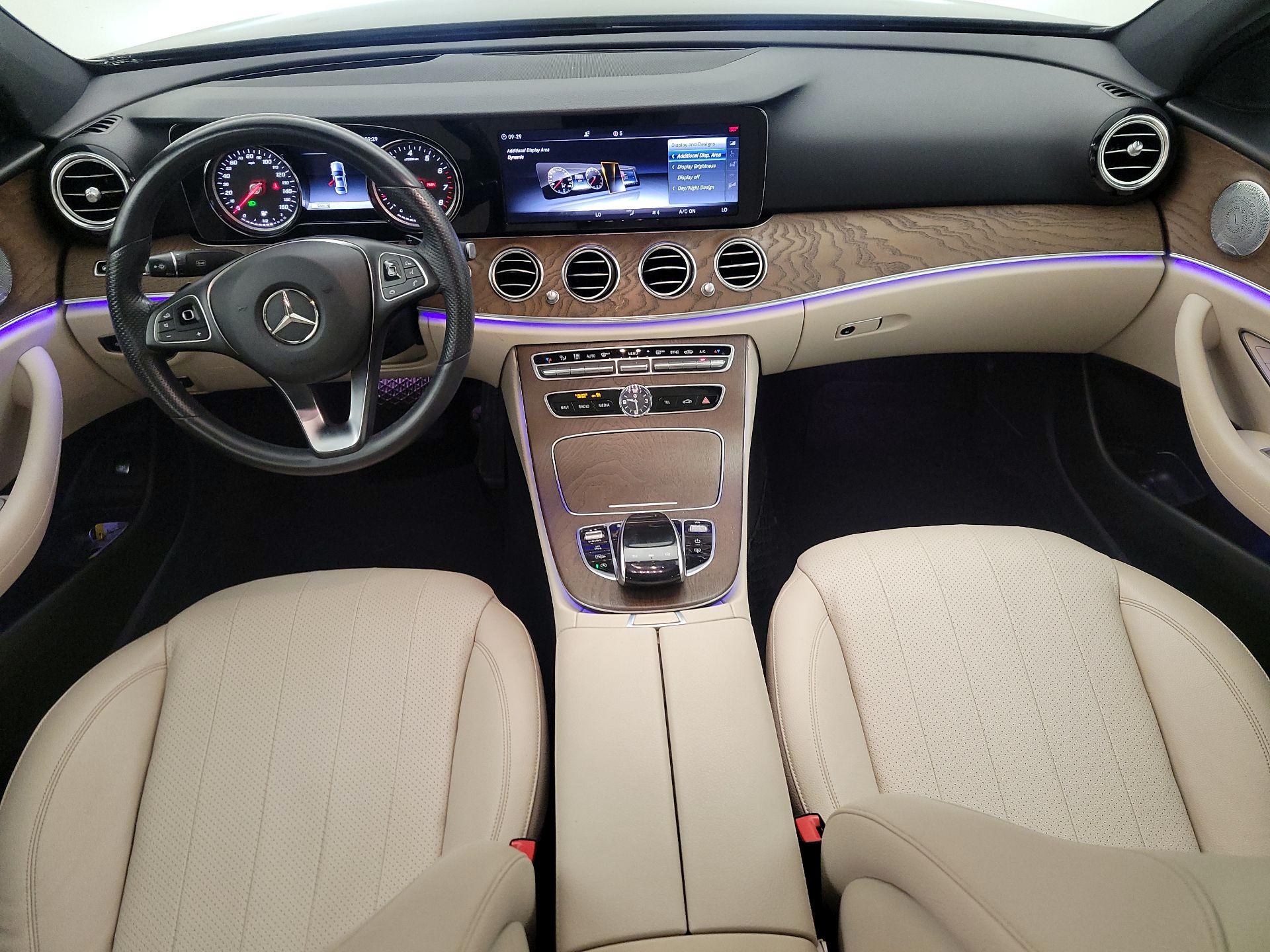 Thumbnail: 2018 Mercedes-Benz E-Class - 9