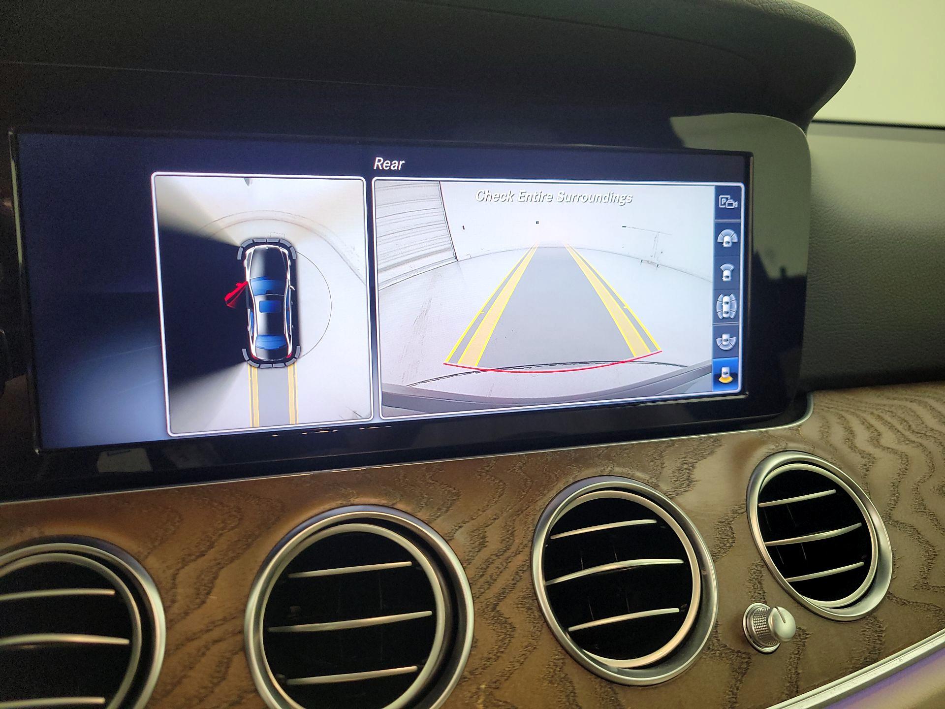 Thumbnail: 2018 Mercedes-Benz E-Class - 15