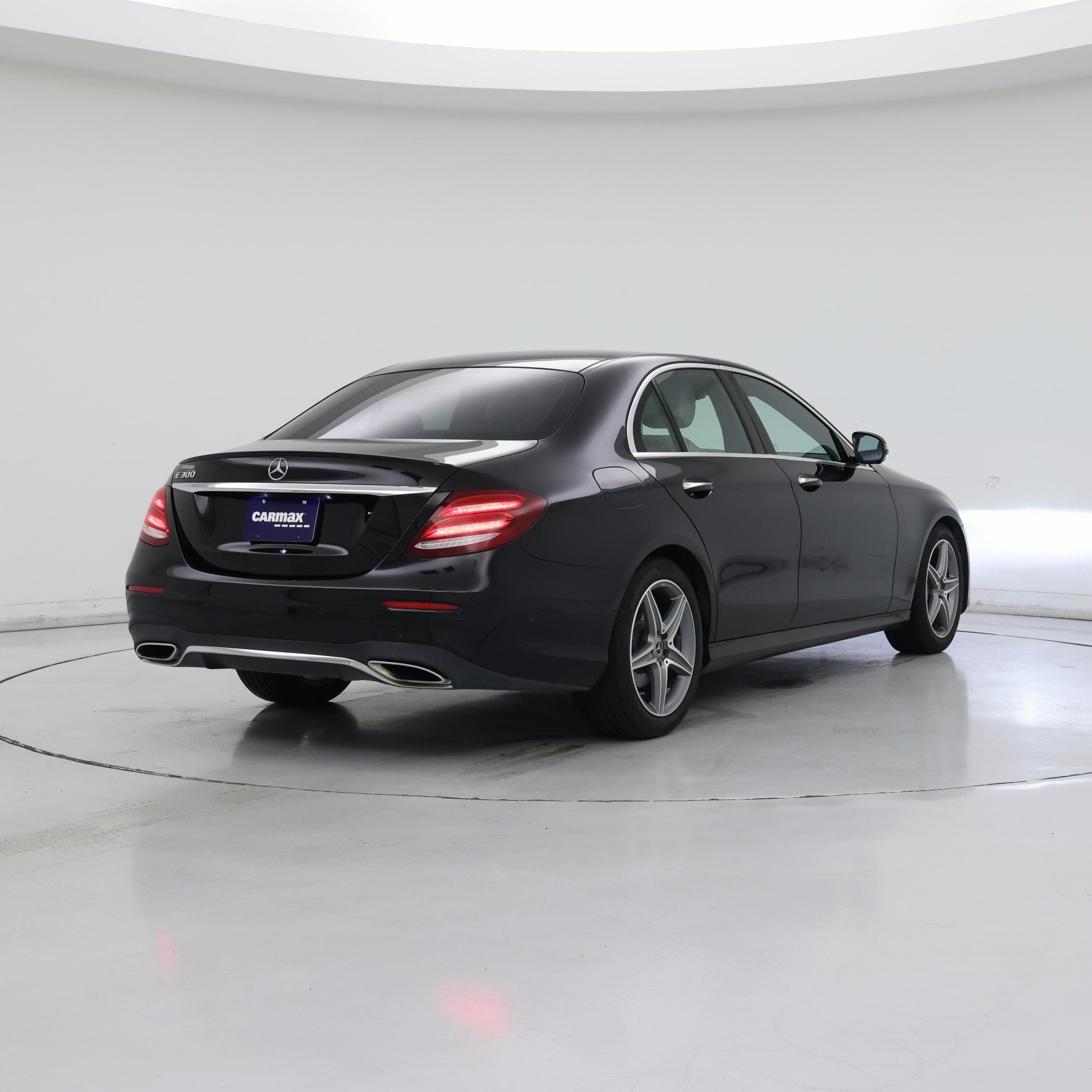 Thumbnail: 2018 Mercedes-Benz E-Class - 8