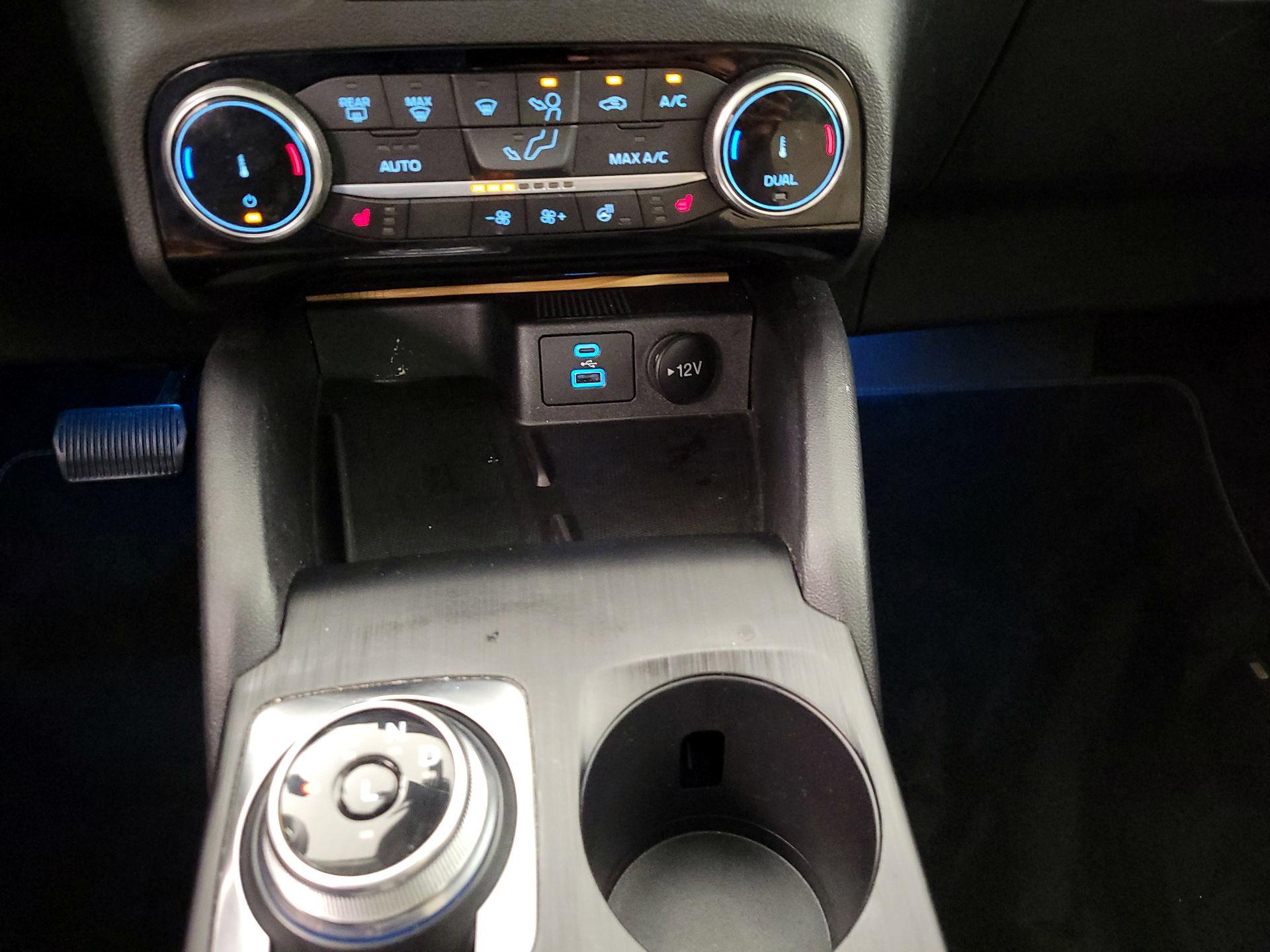 Thumbnail: 2022 Ford Escape - 16