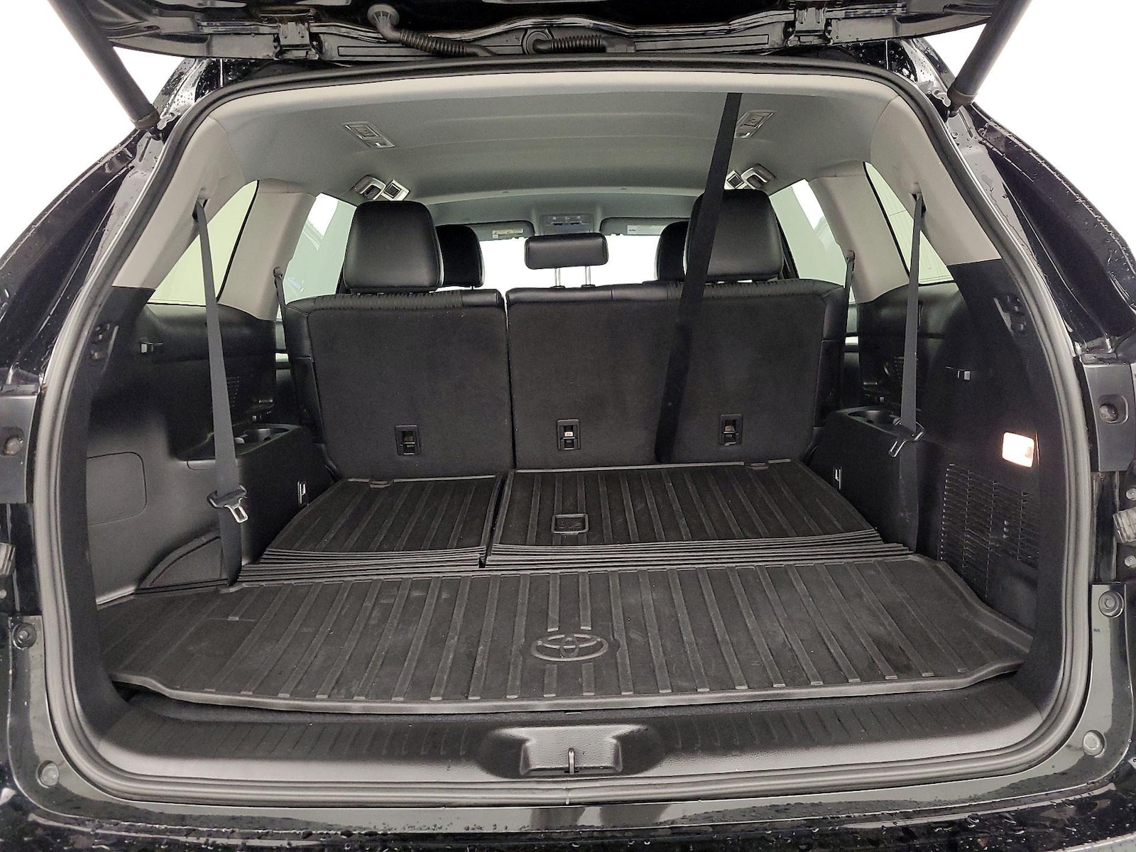 2019 Toyota Highlander LE Plus - Photo 23