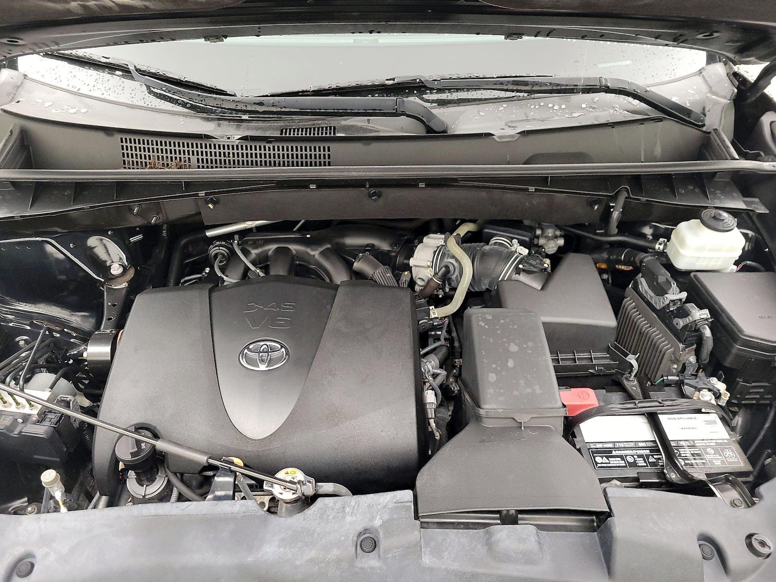 2019 Toyota Highlander LE Plus - Photo 24