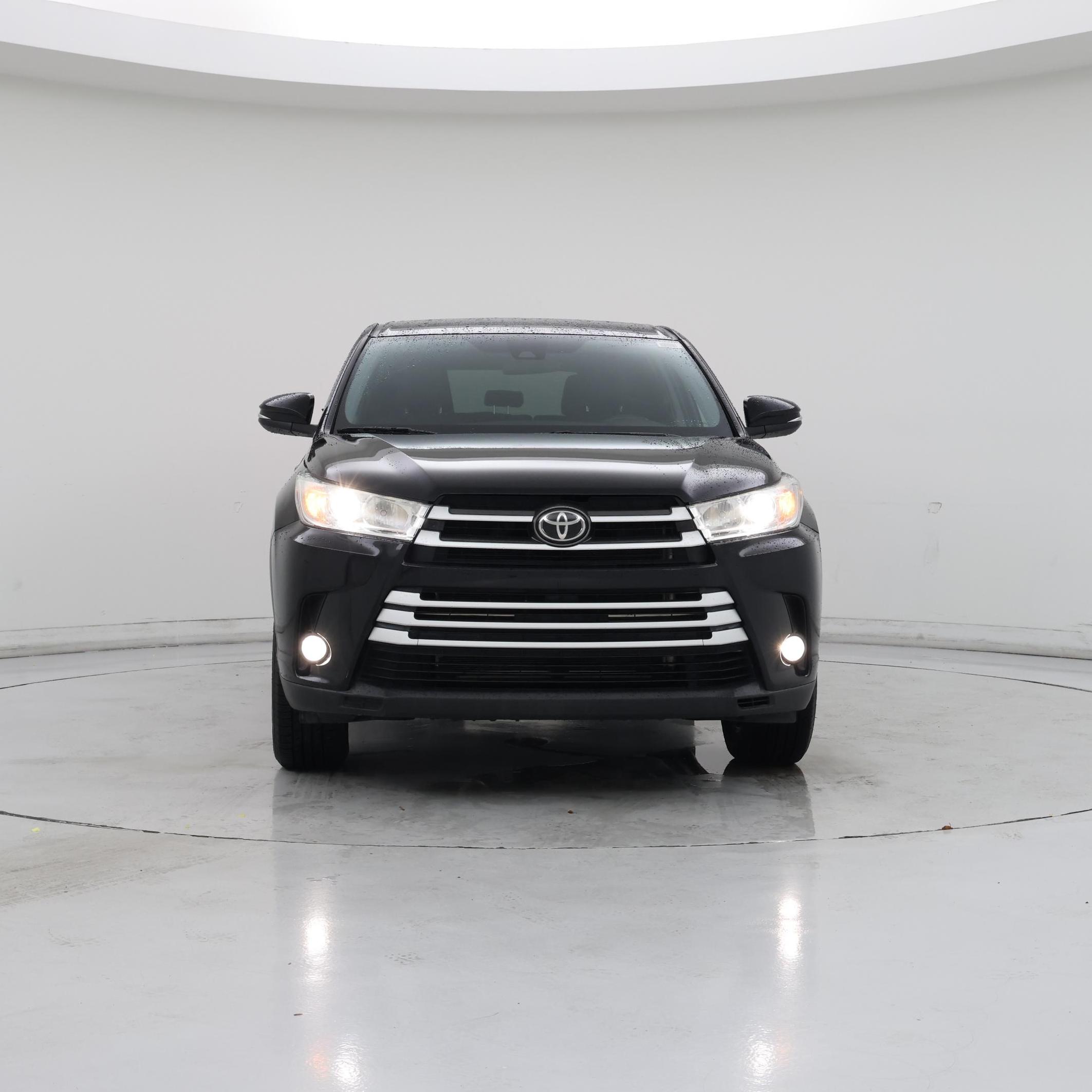 Thumbnail: 2019 Toyota Highlander - 5