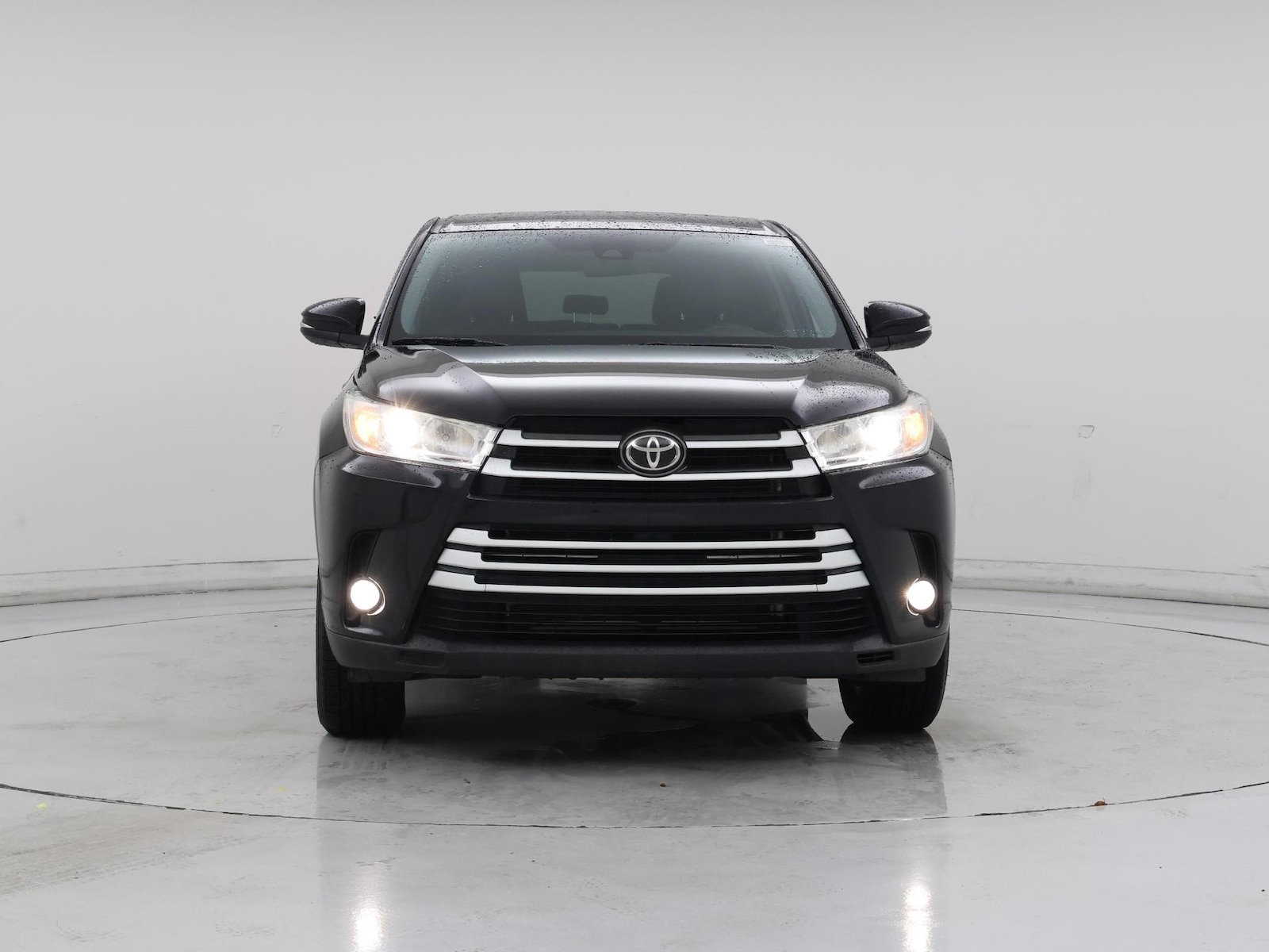 2019 Toyota Highlander LE Plus - Photo 6