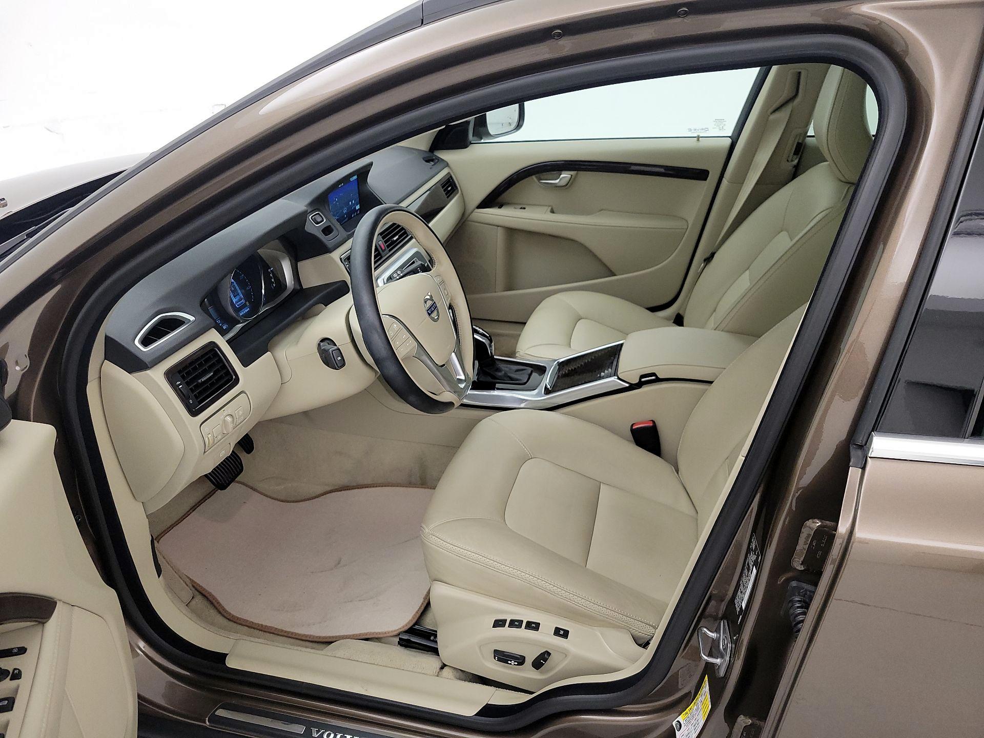 Thumbnail: 2015 Volvo XC70 - 11