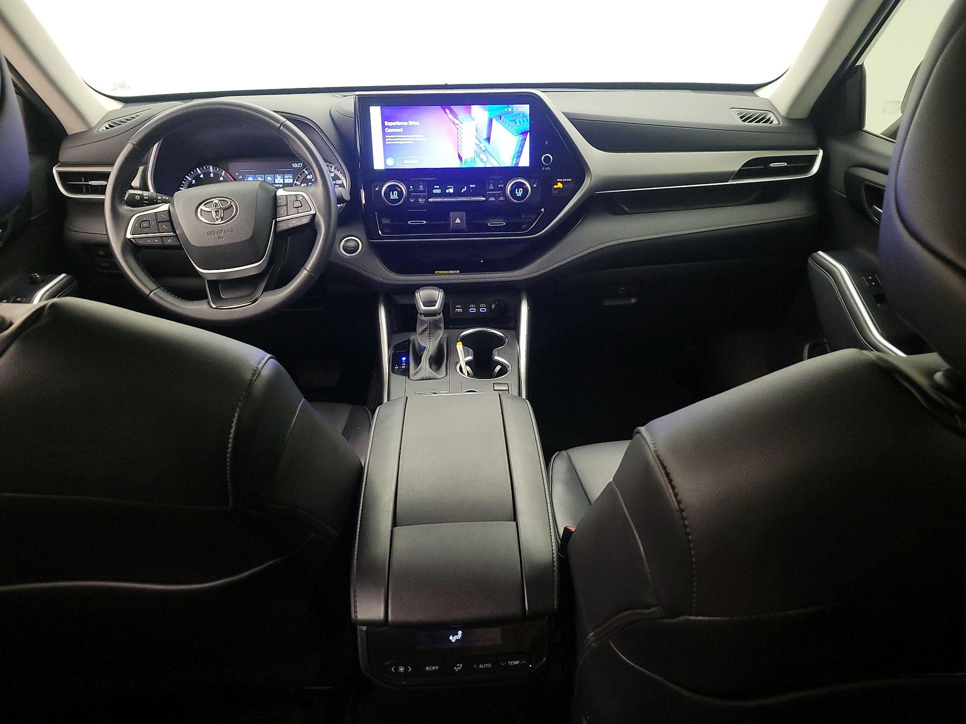 Thumbnail: 2024 Toyota Highlander - 9