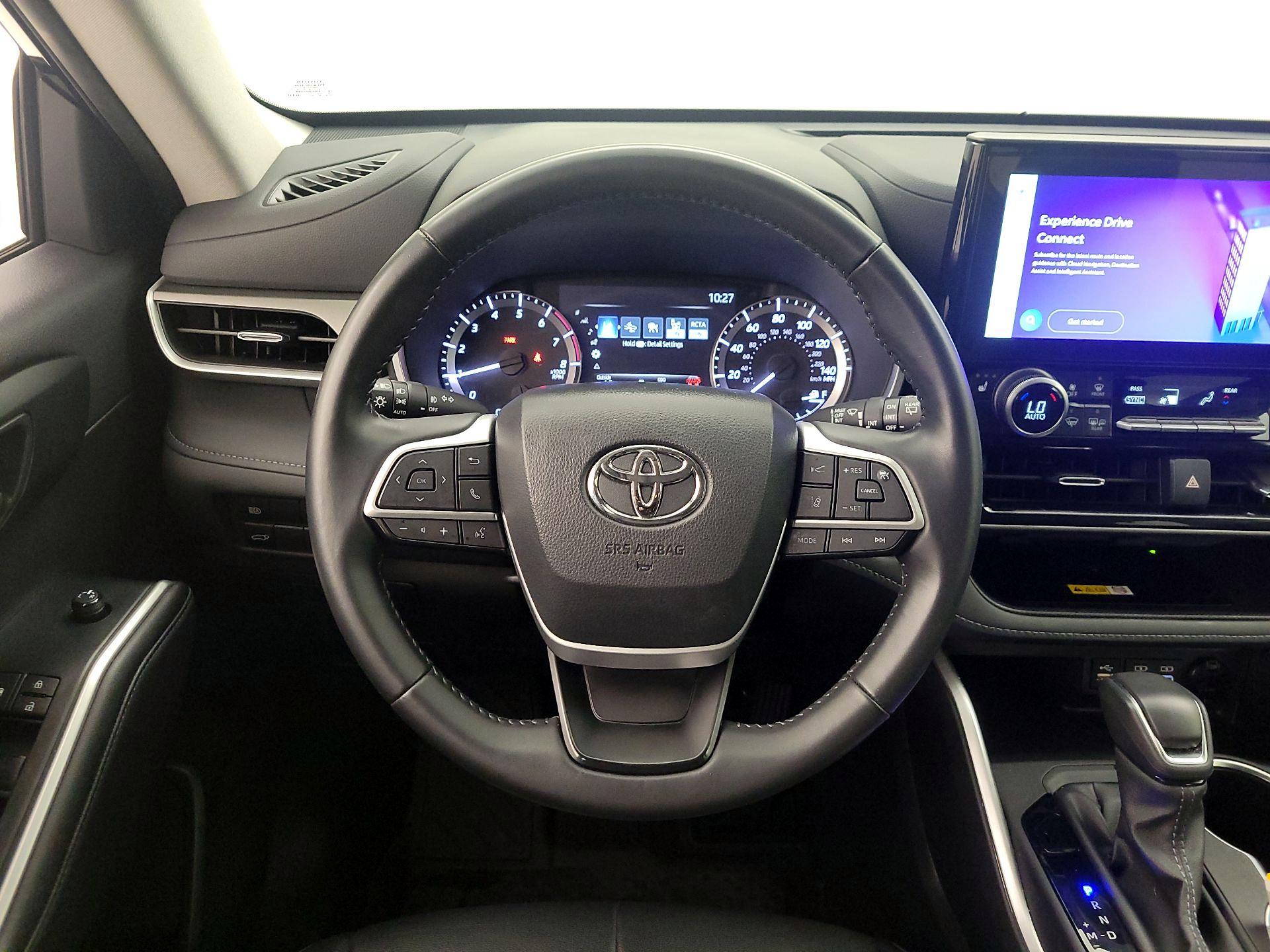 Thumbnail: 2024 Toyota Highlander - 10