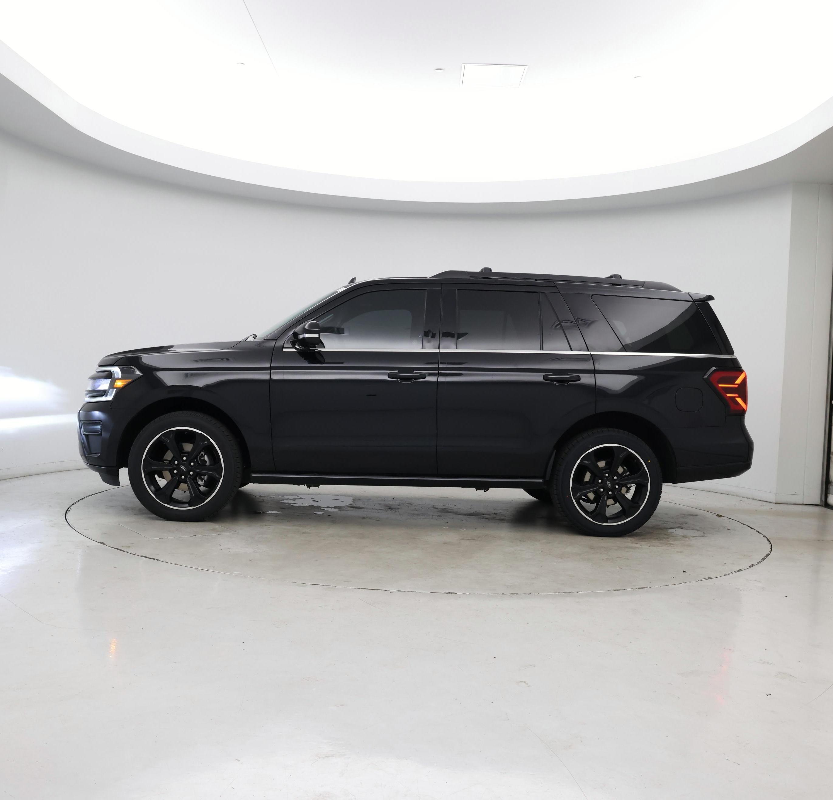Thumbnail: 2023 Ford Expedition - 3