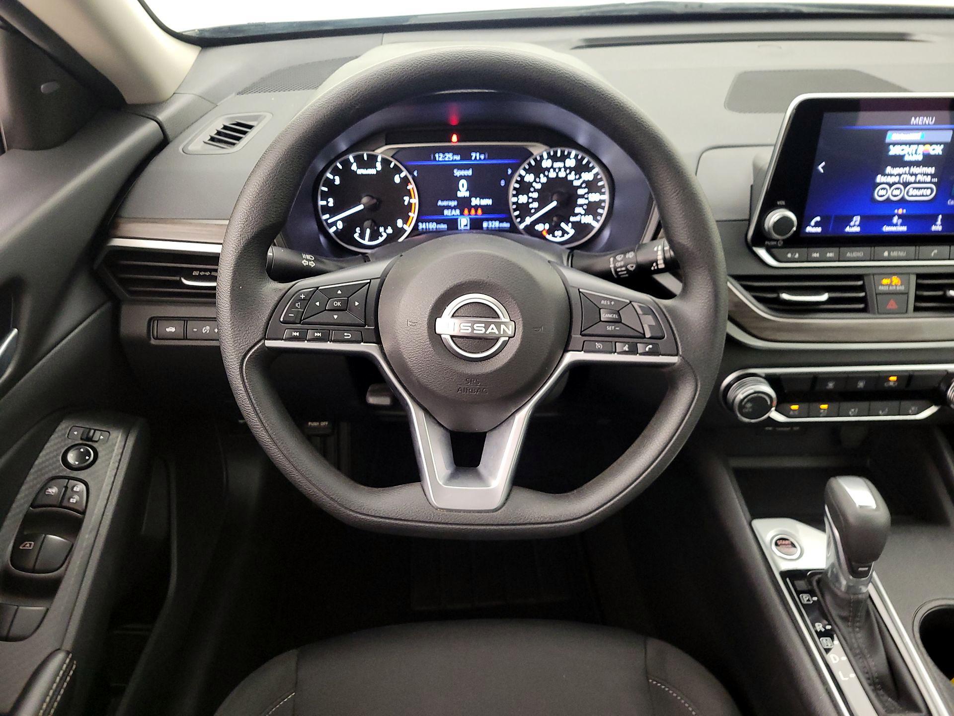 Thumbnail: 2025 Nissan Altima - 10