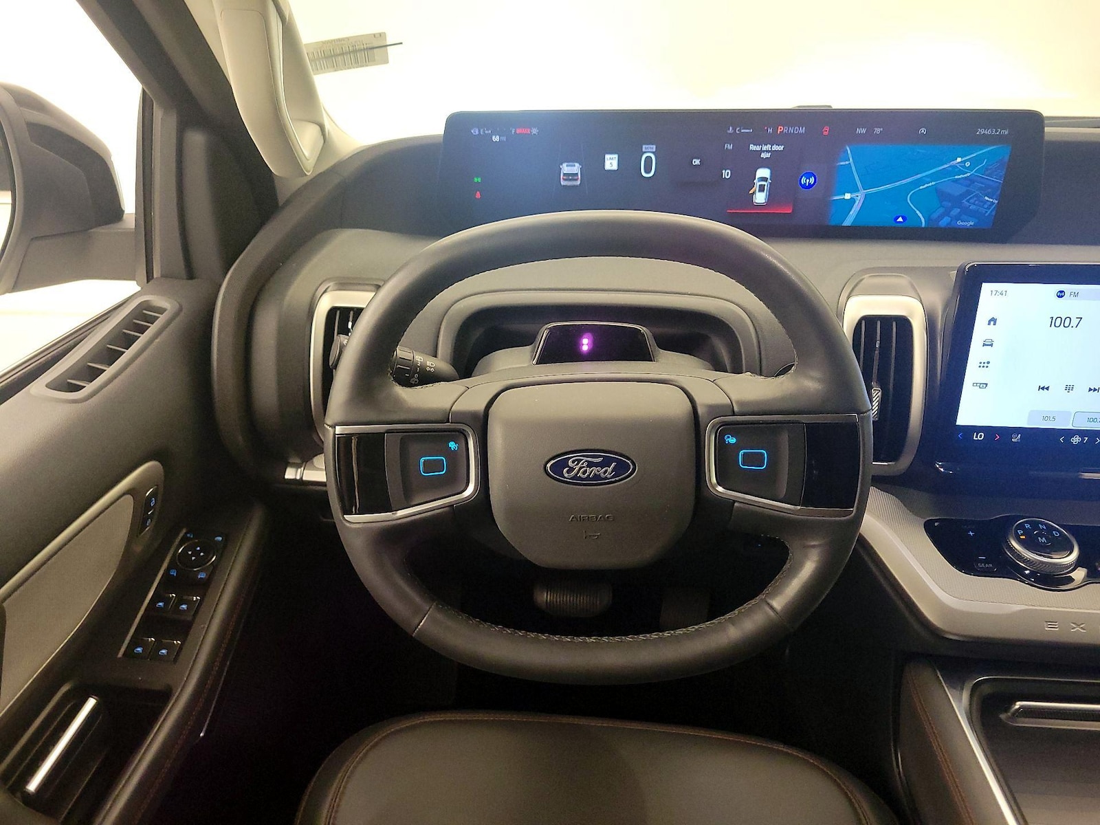 2025 Ford Expedition Active - Photo 11