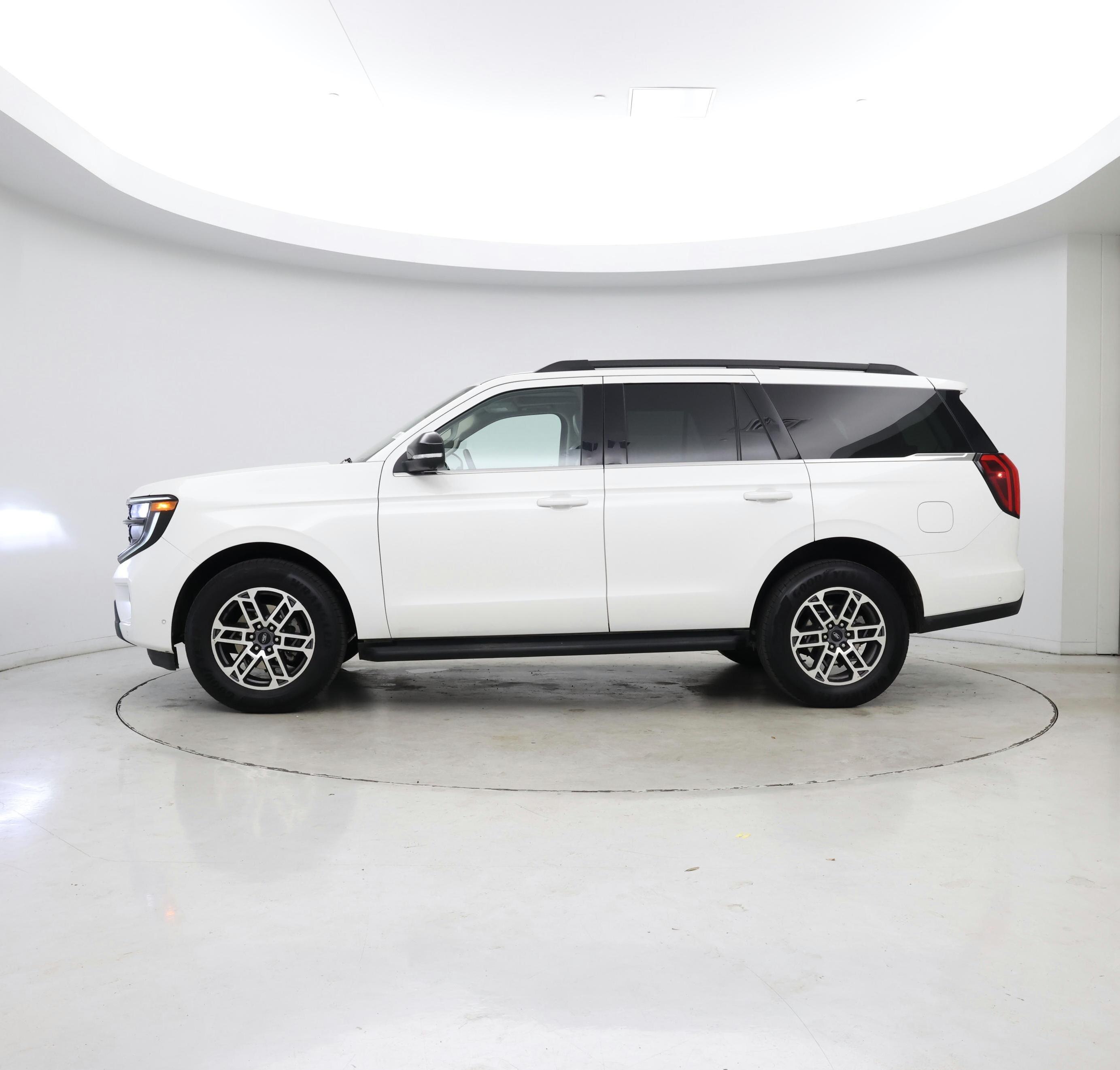 Thumbnail: 2025 Ford Expedition - 3