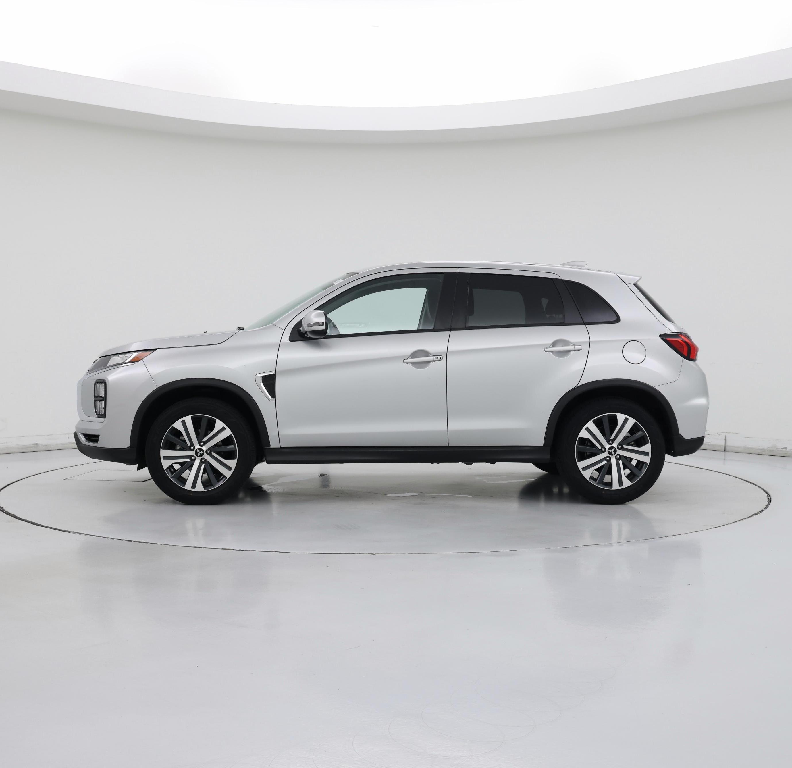 Thumbnail: 2025 Mitsubishi Outlander Sport - 3