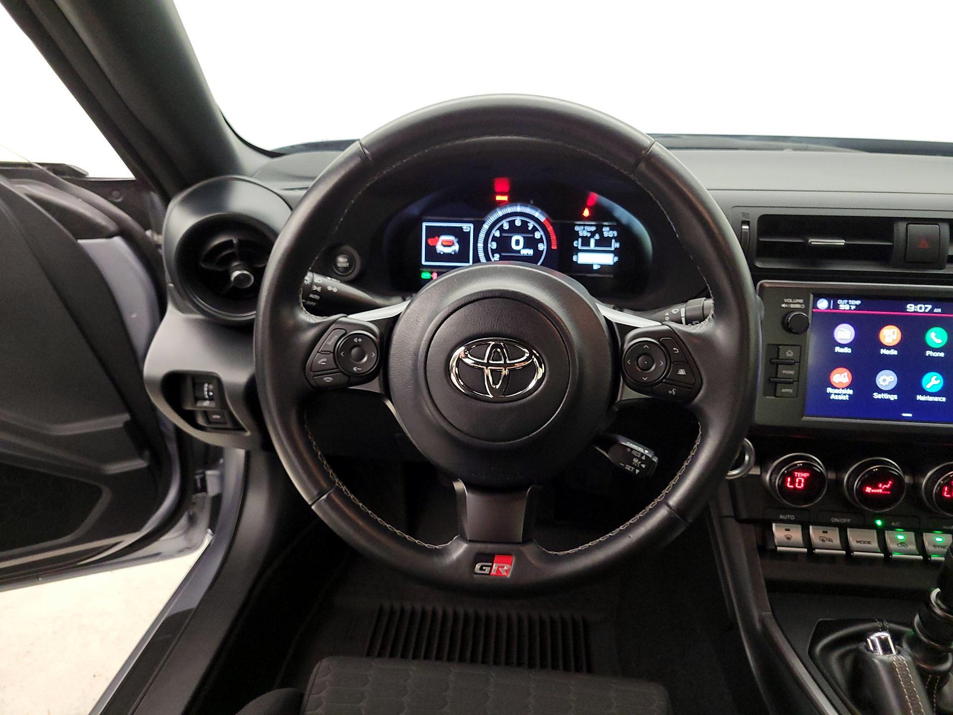 Thumbnail: 2024 Toyota GR86 - 10