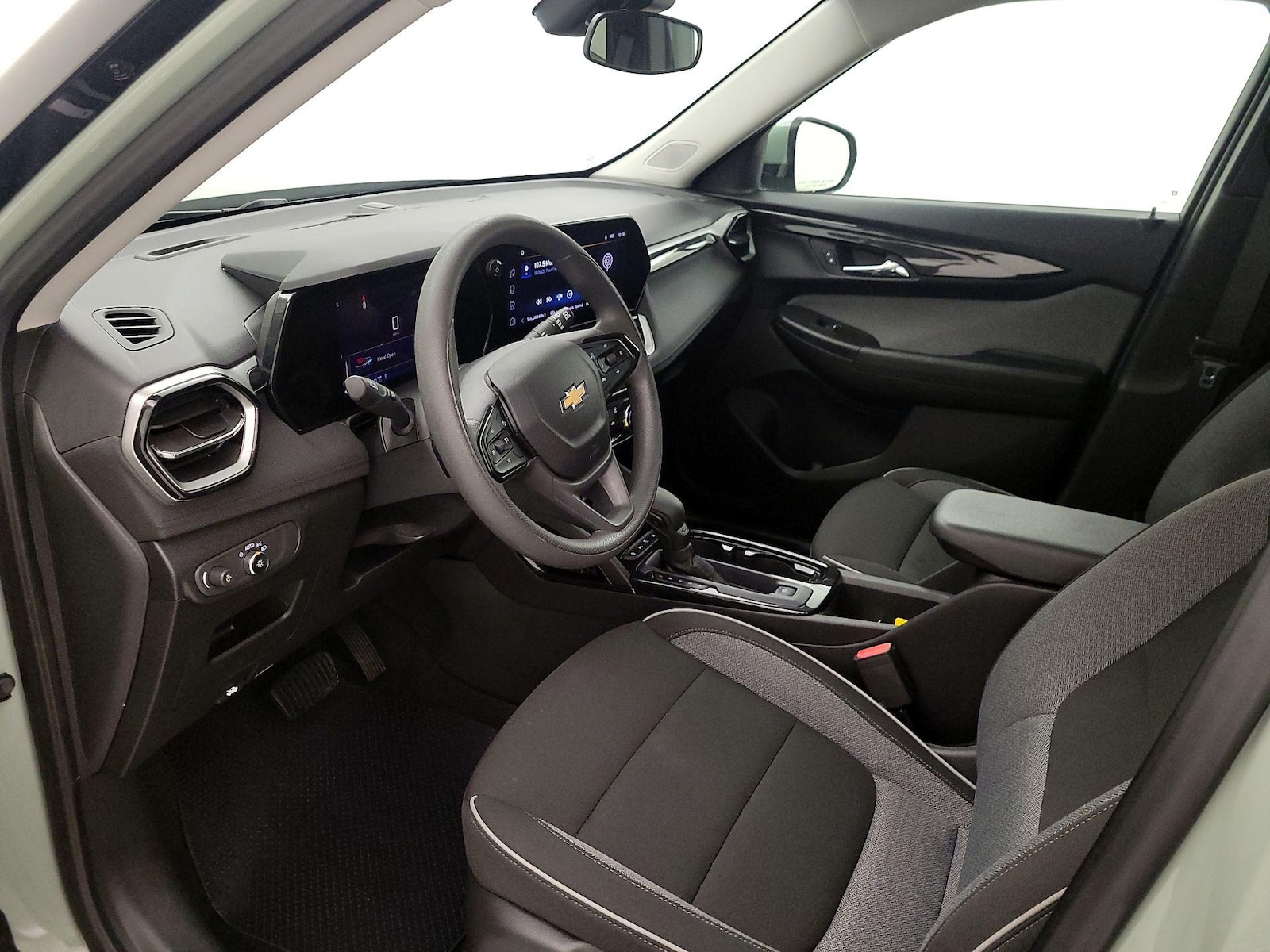 2025 Chevrolet Trailblazer LT - Photo 12