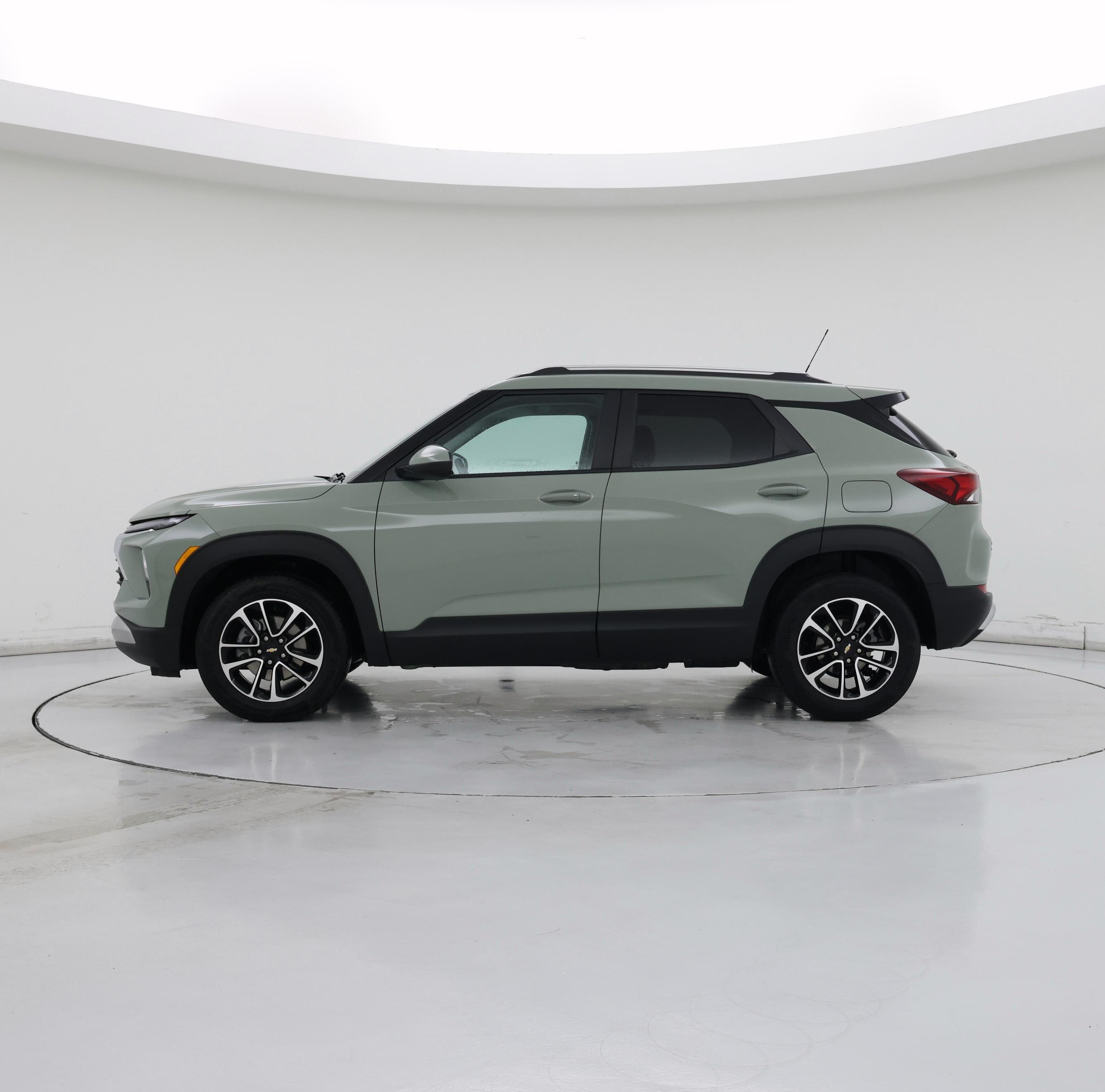 Thumbnail: 2025 Chevrolet TrailBlazer - 3