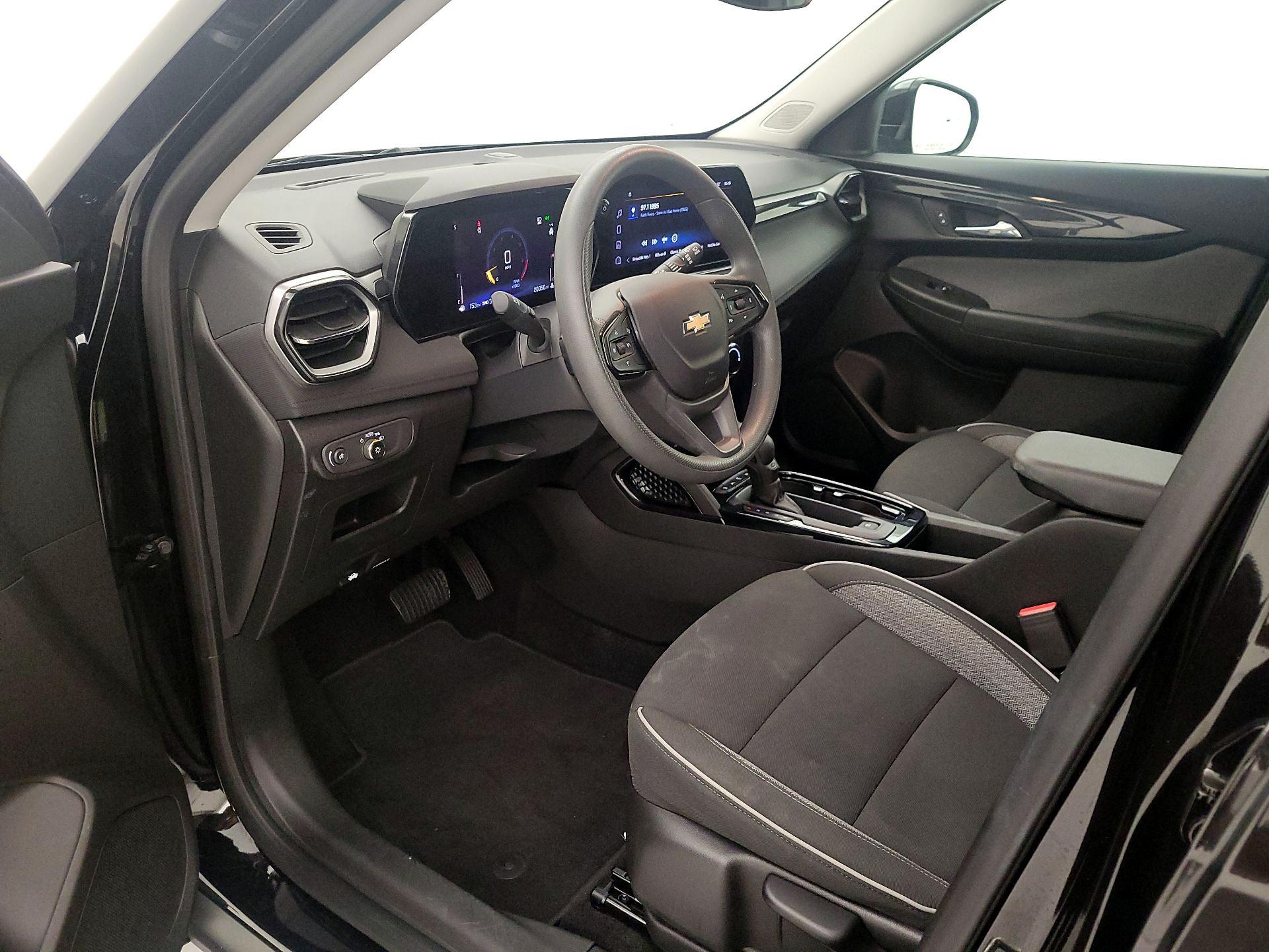 Thumbnail: 2025 Chevrolet TrailBlazer - 11
