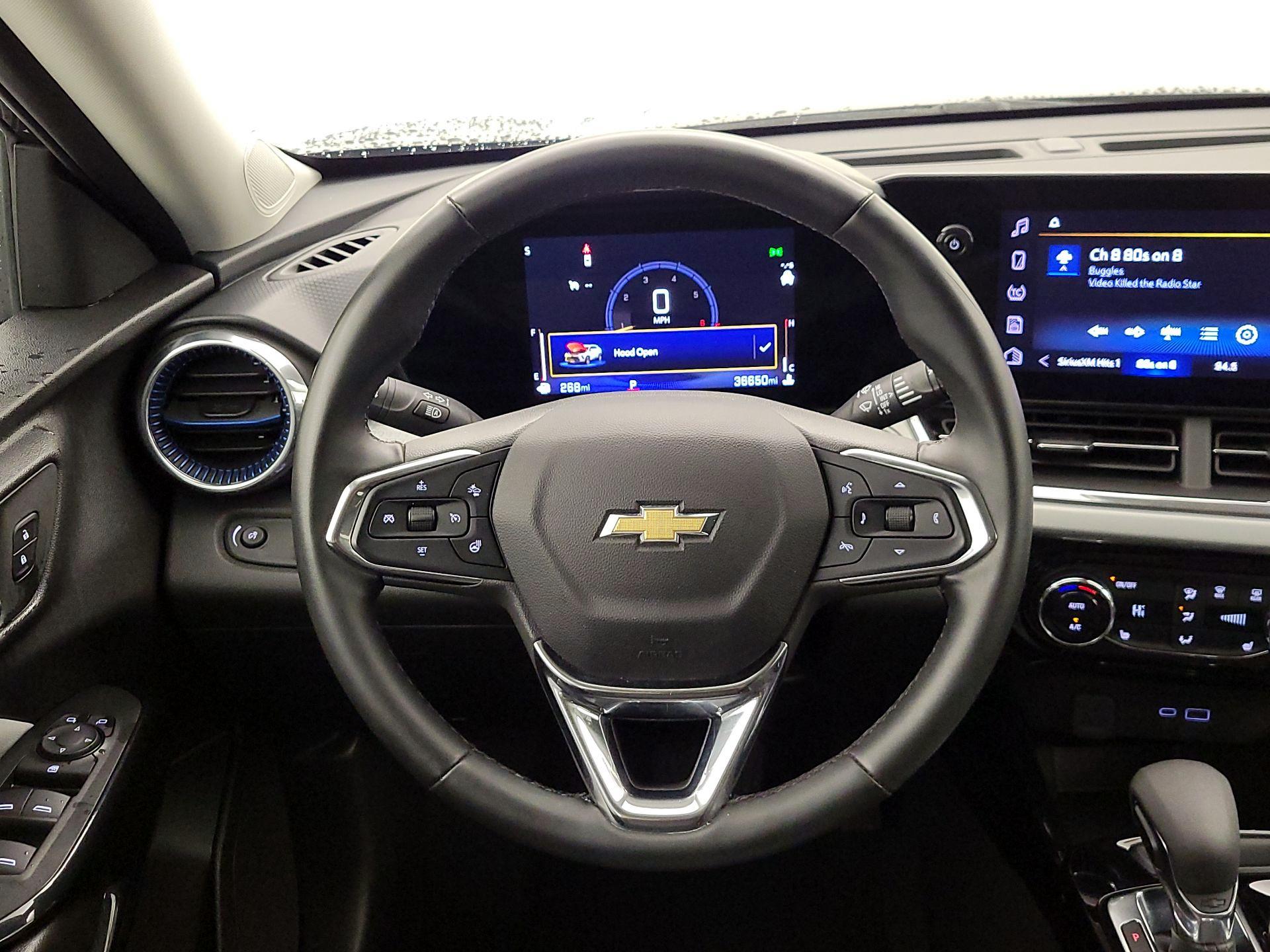 Thumbnail: 2025 Chevrolet Trax - 10