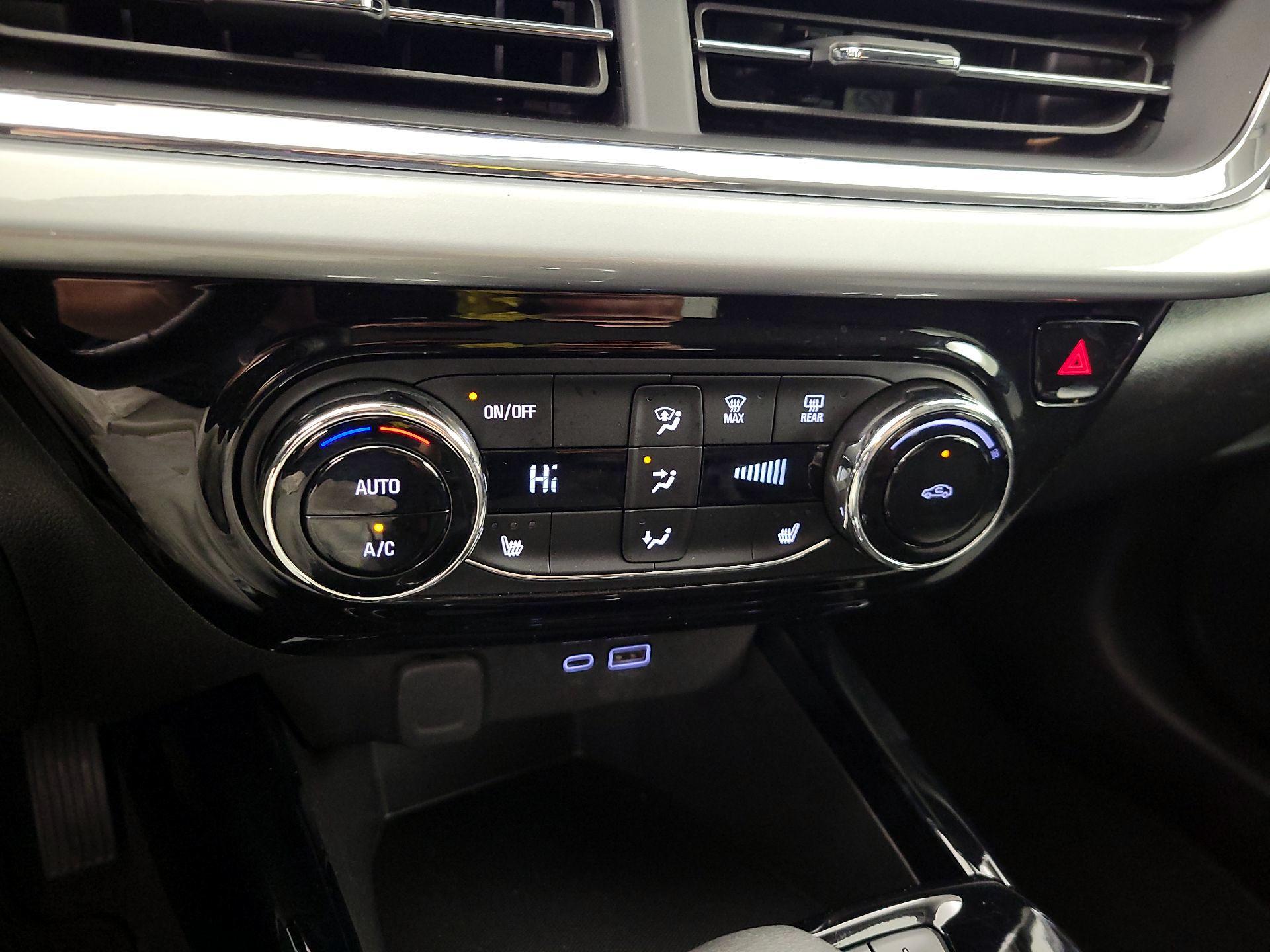 Thumbnail: 2025 Chevrolet Trax - 16