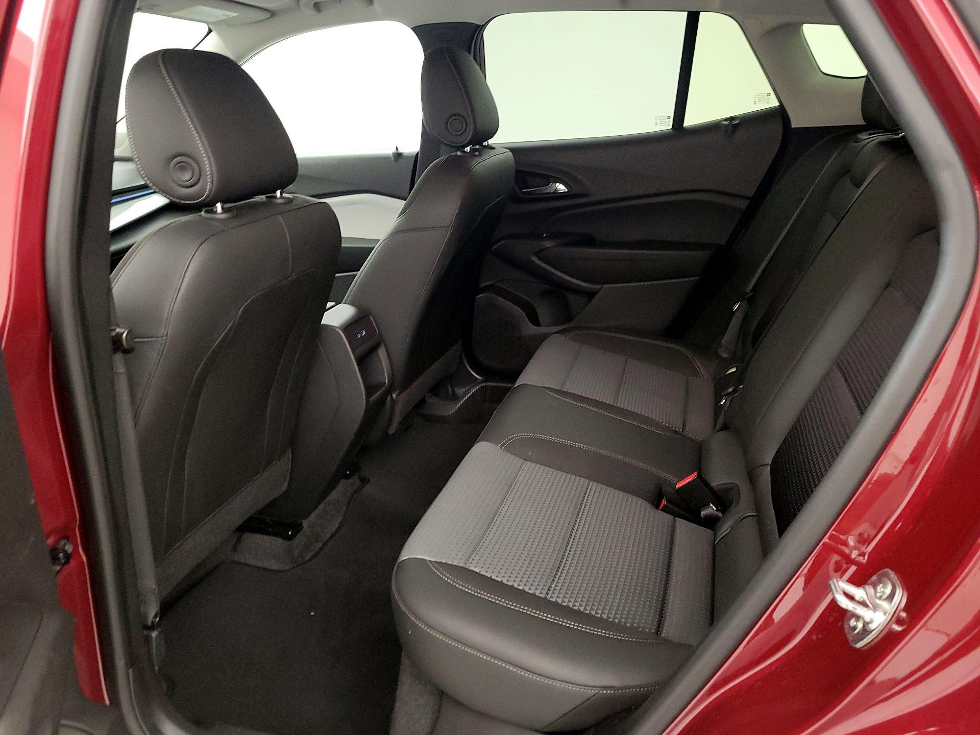 Thumbnail: 2025 Chevrolet Trax - 19