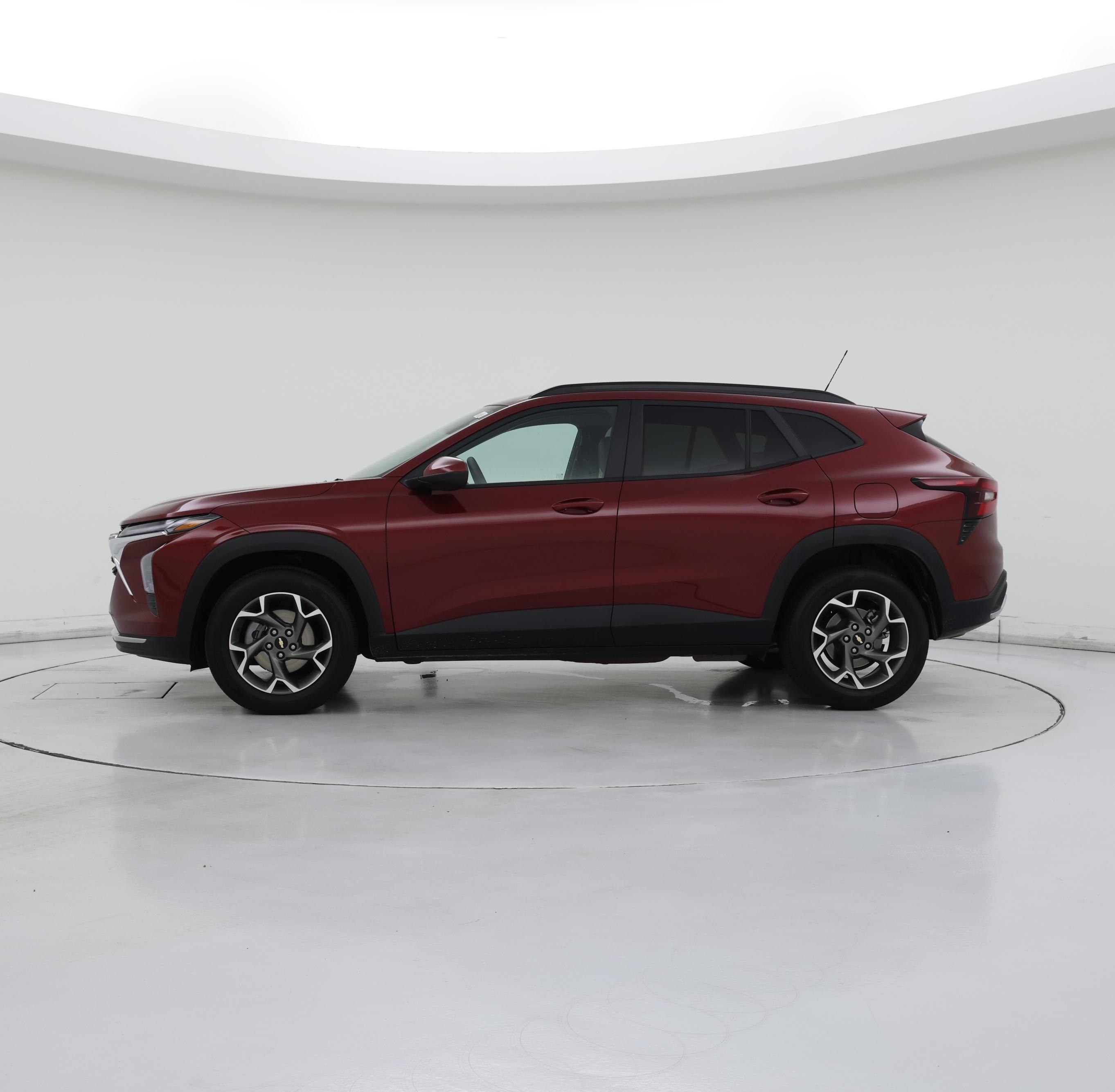 Thumbnail: 2025 Chevrolet Trax - 3
