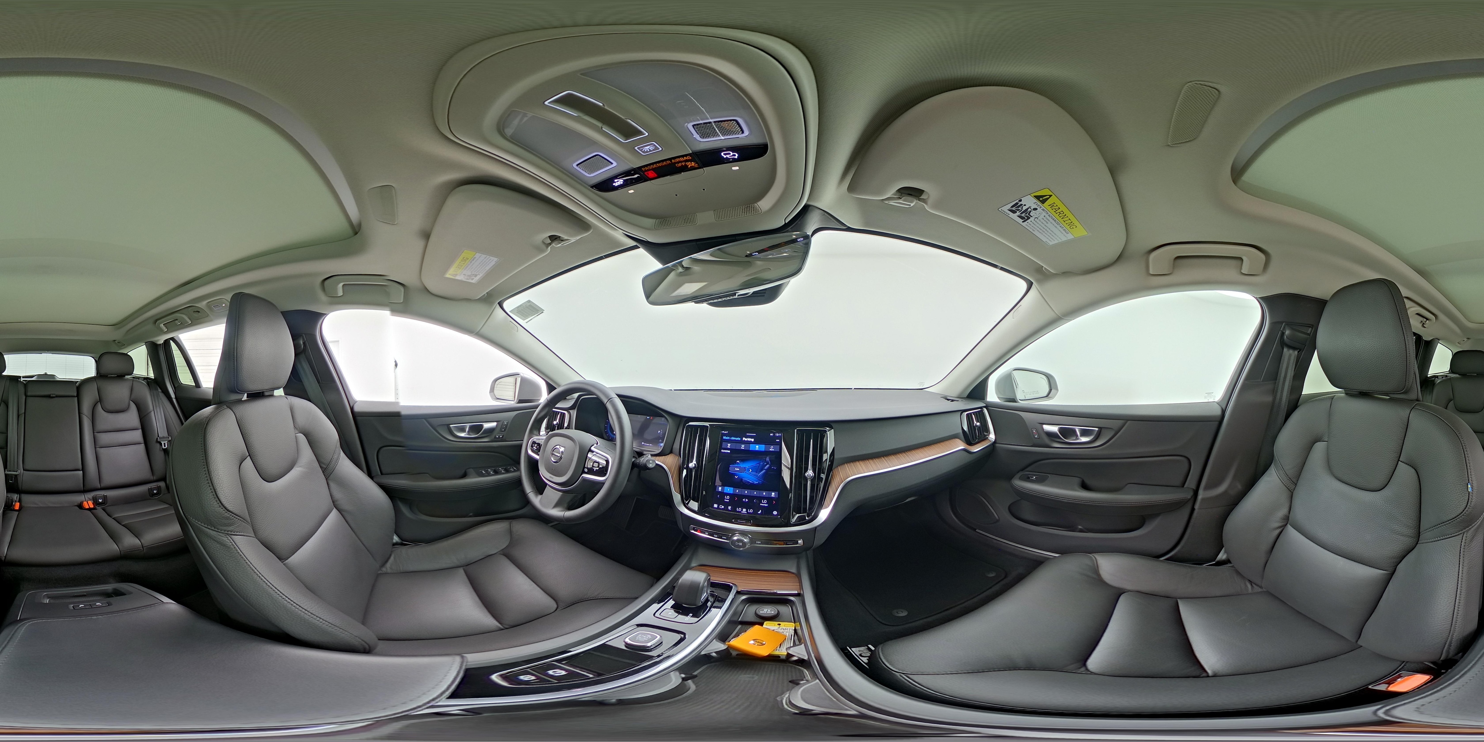 2025 Volvo V60 Cross Country Plus - Photo 26
