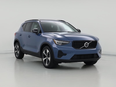 2024 Volvo XC40 B5 Core Dark Theme