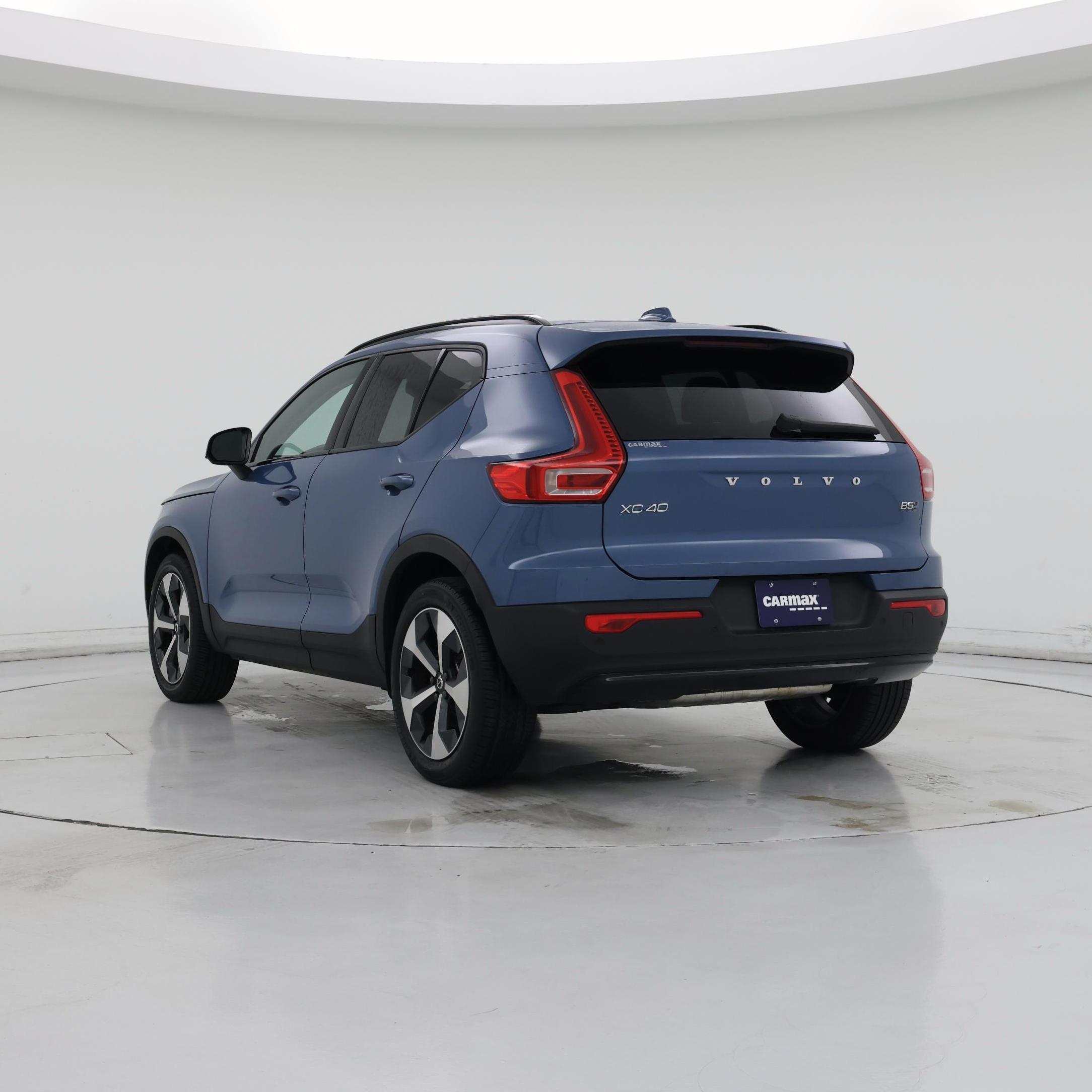Thumbnail: 2024 Volvo XC40 - 2