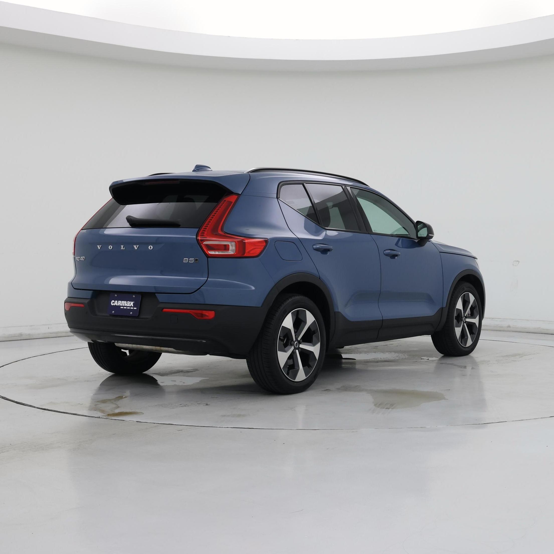 Thumbnail: 2024 Volvo XC40 - 8