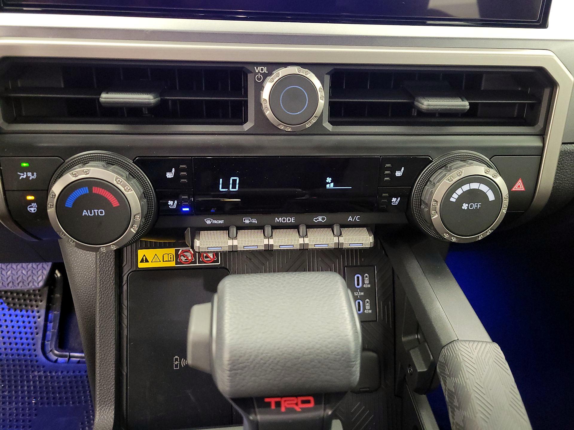 Thumbnail: 2025 Toyota 4Runner - 16