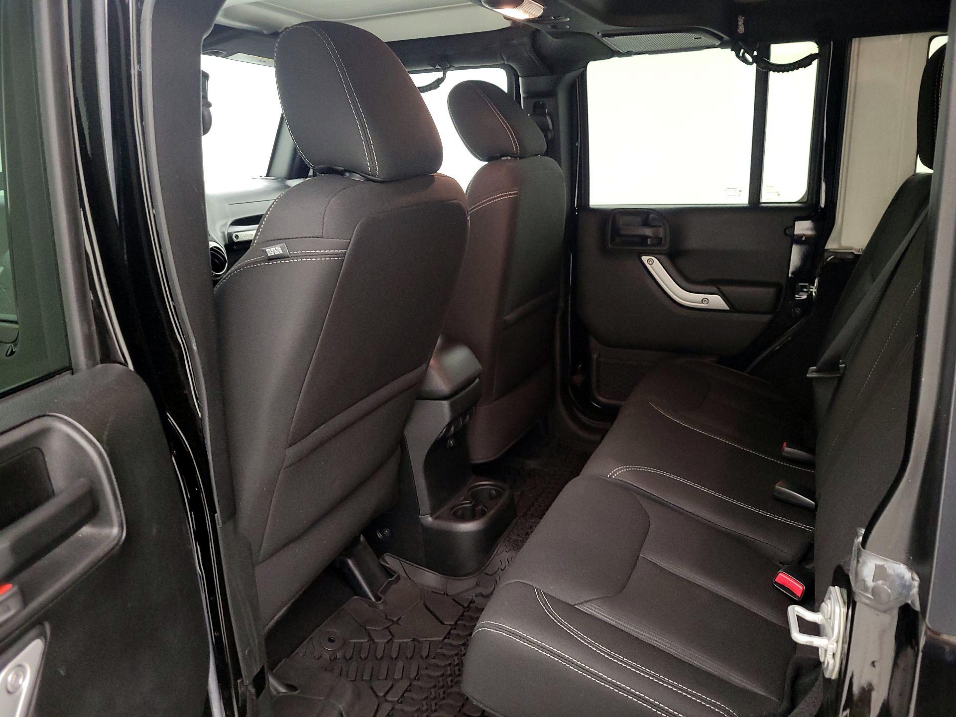 Thumbnail: 2017 Jeep Wrangler - 17