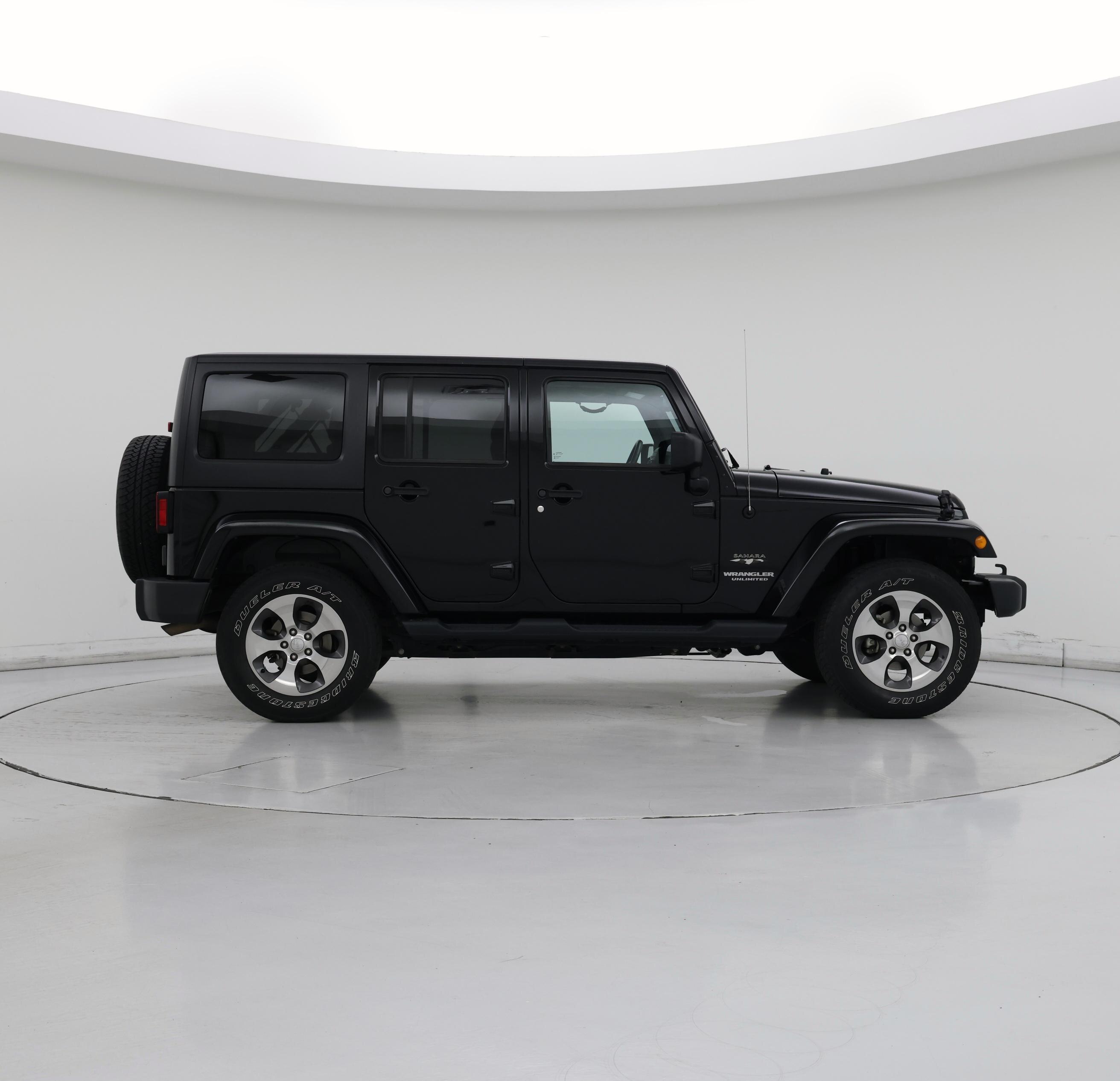 Thumbnail: 2017 Jeep Wrangler - 7