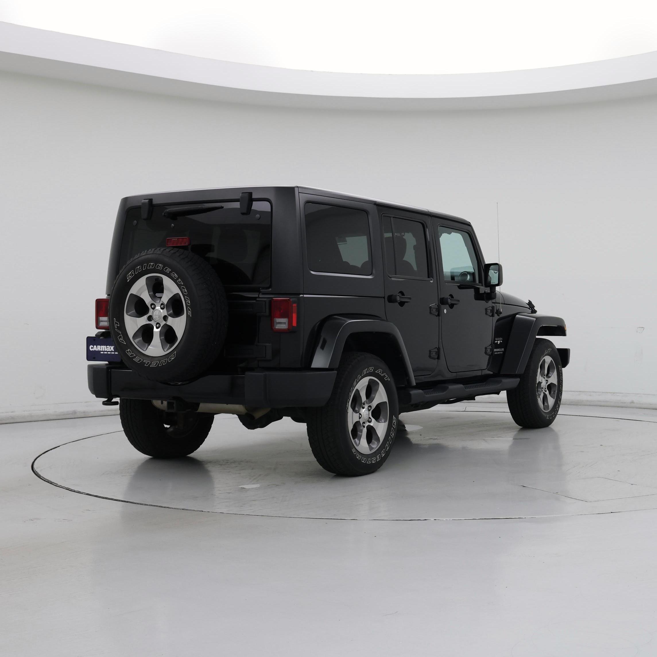 Thumbnail: 2017 Jeep Wrangler - 8