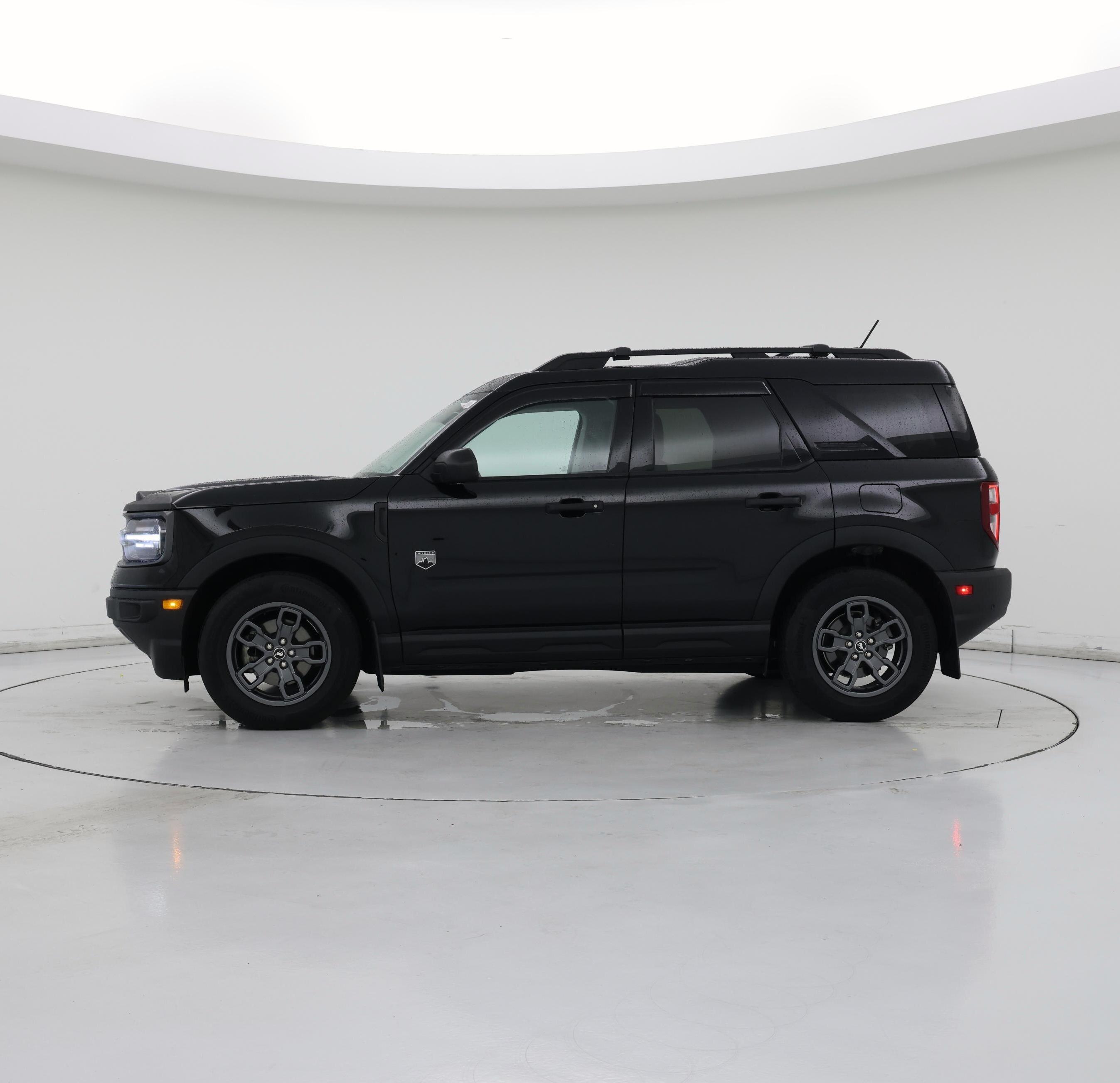 Thumbnail: 2023 Ford Bronco Sport - 3
