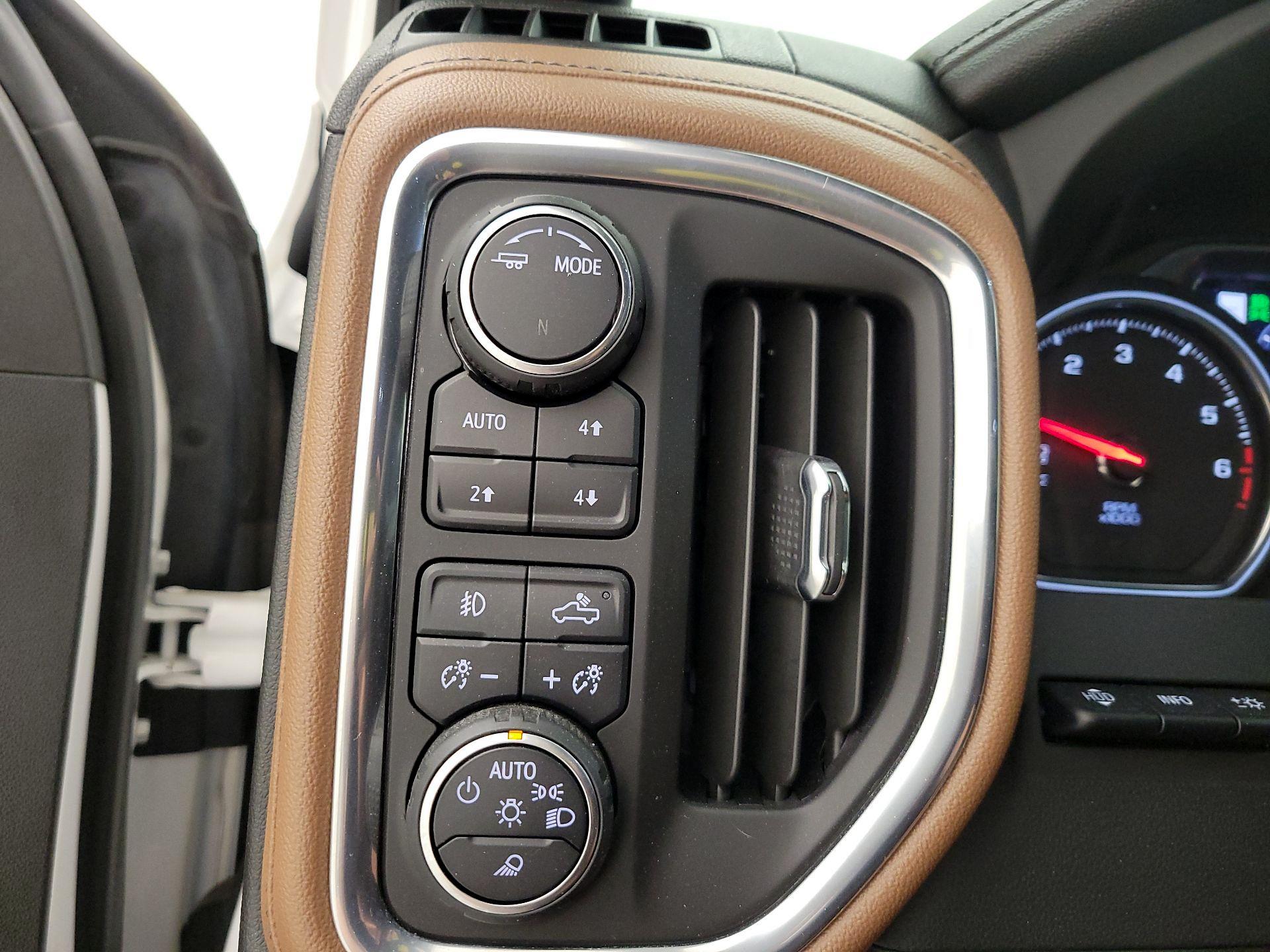 Thumbnail: 2021 Chevrolet Silverado 1500 - 13