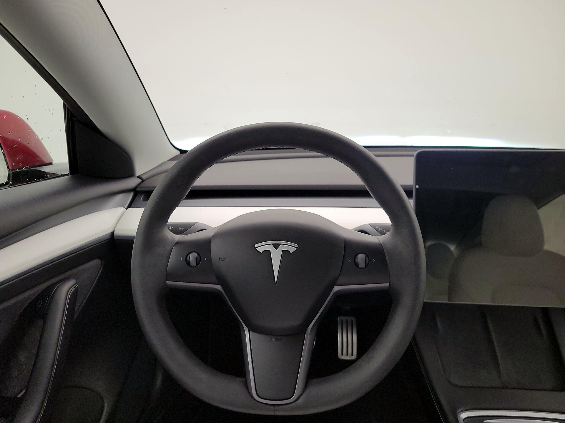 Thumbnail: 2021 Tesla Model 3 - 10