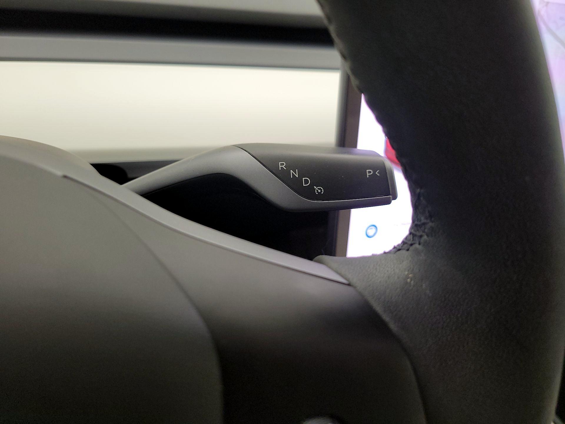 Thumbnail: 2021 Tesla Model 3 - 17