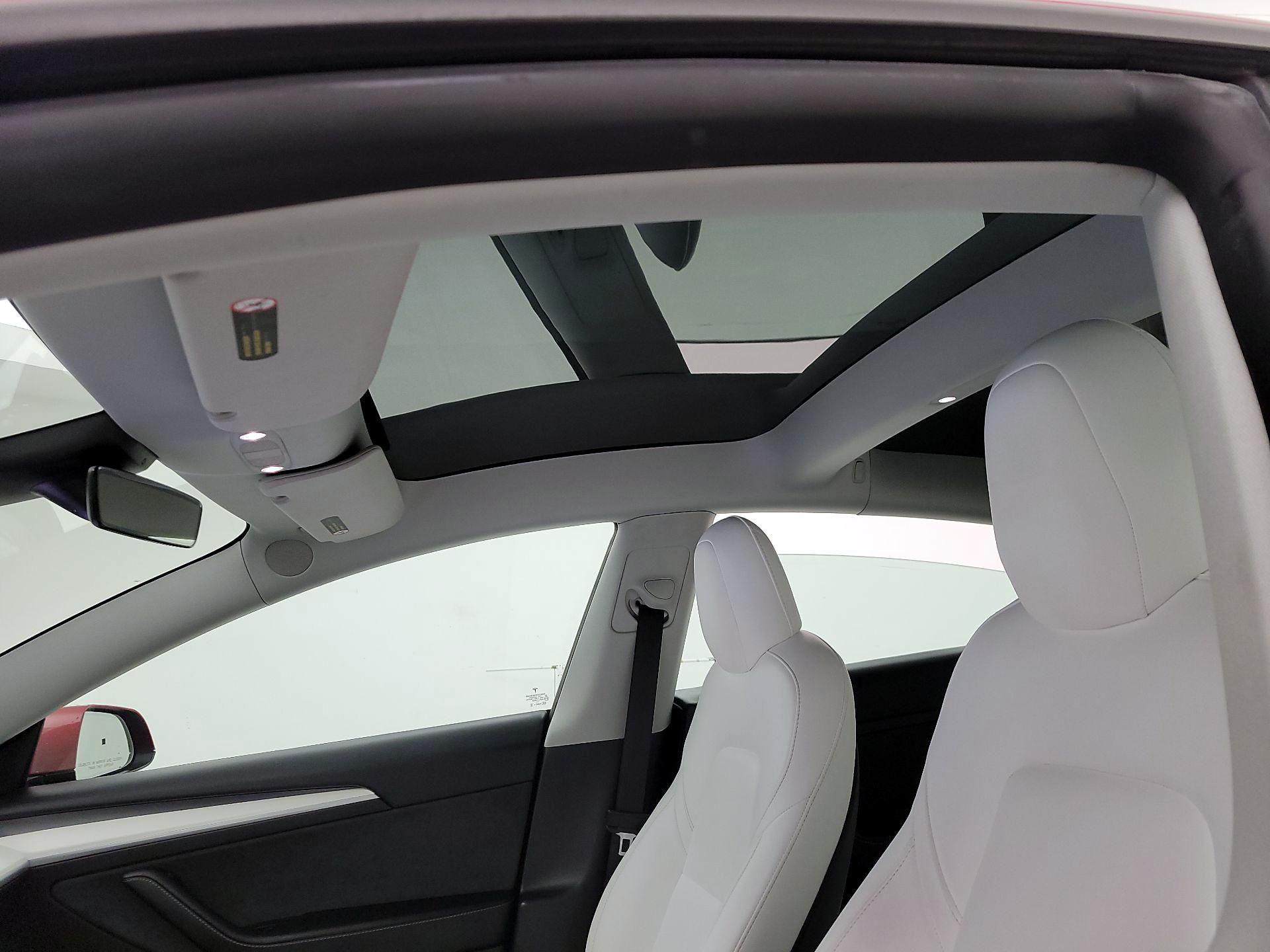 Thumbnail: 2021 Tesla Model 3 - 18