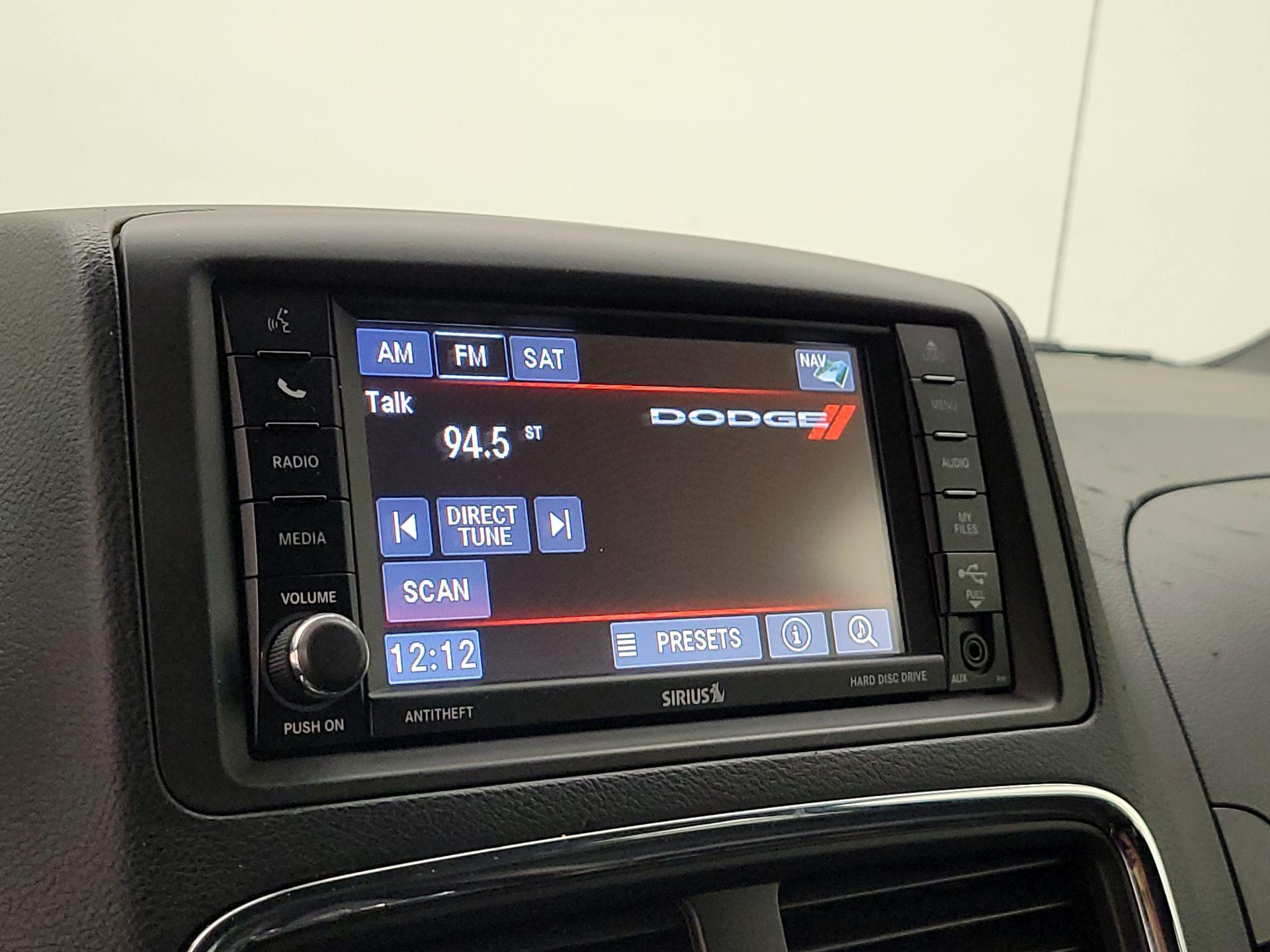 Thumbnail: 2016 Dodge Grand Caravan - 16