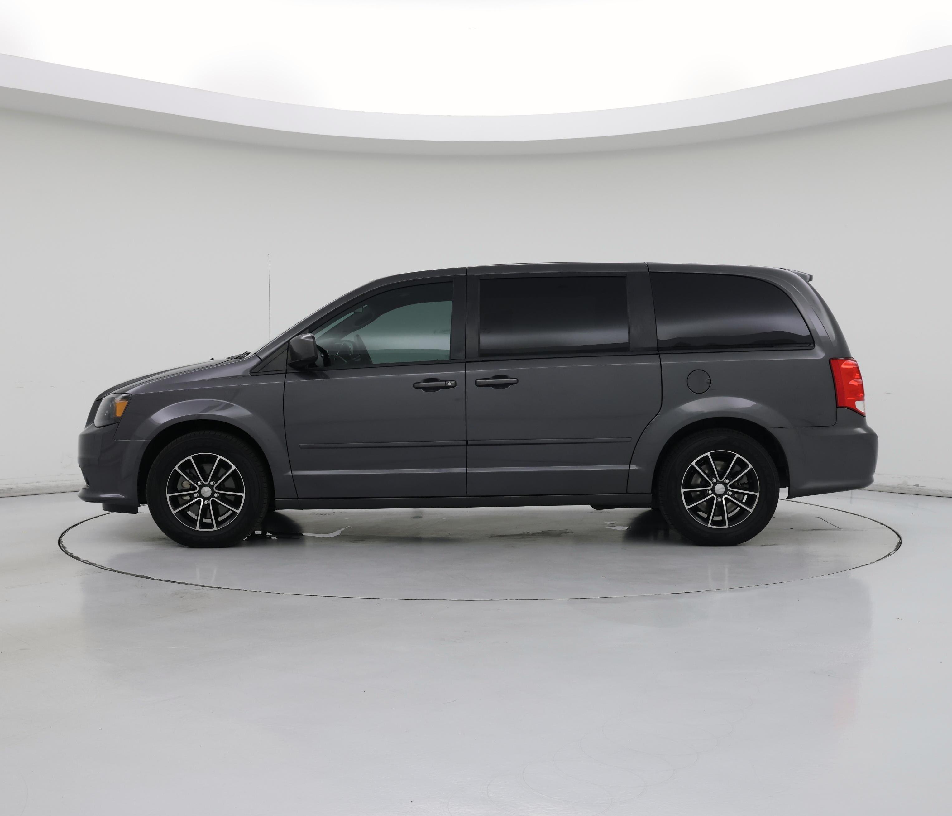 Thumbnail: 2016 Dodge Grand Caravan - 3