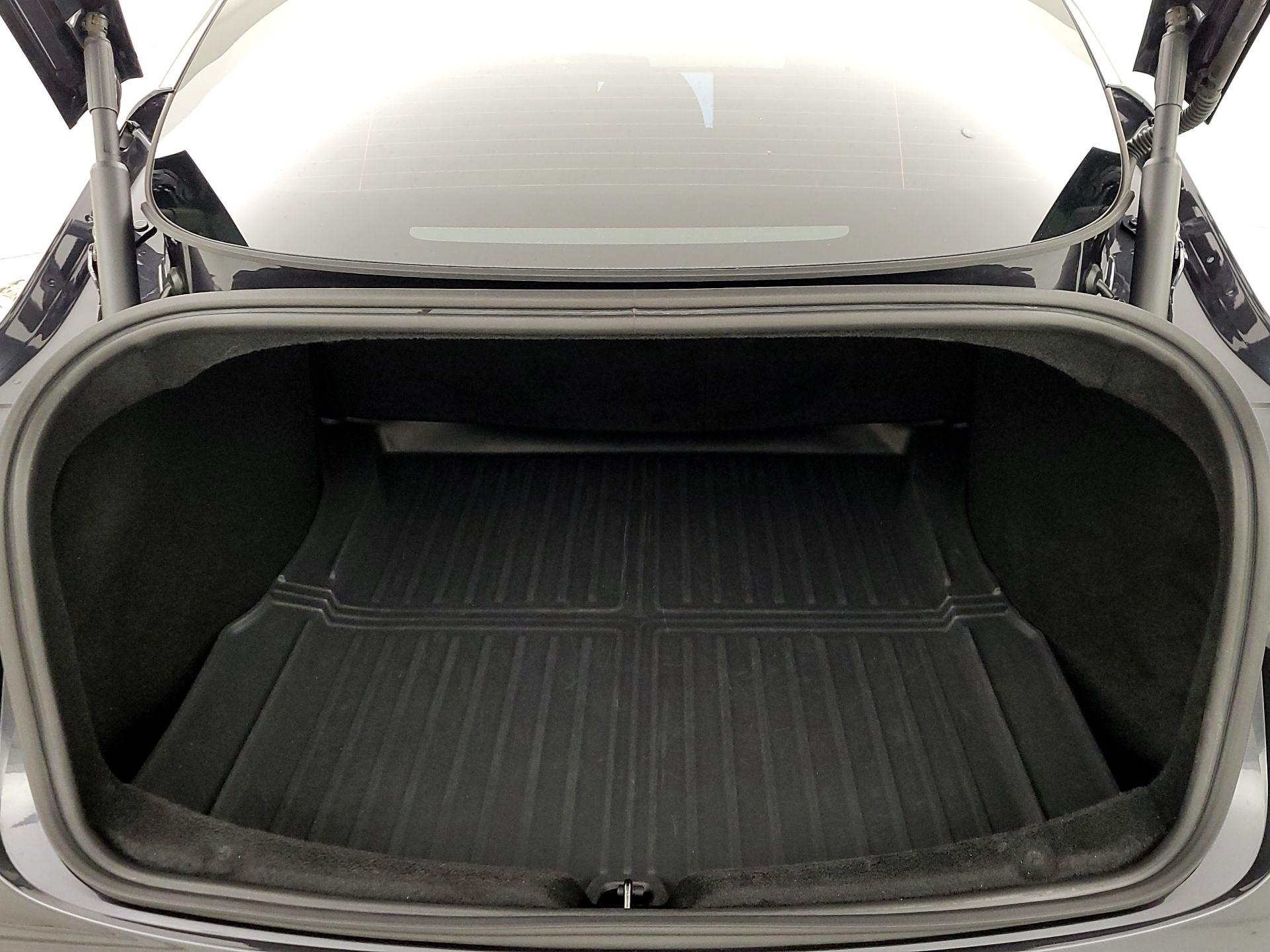 Thumbnail: 2025 Tesla Model 3 - 20